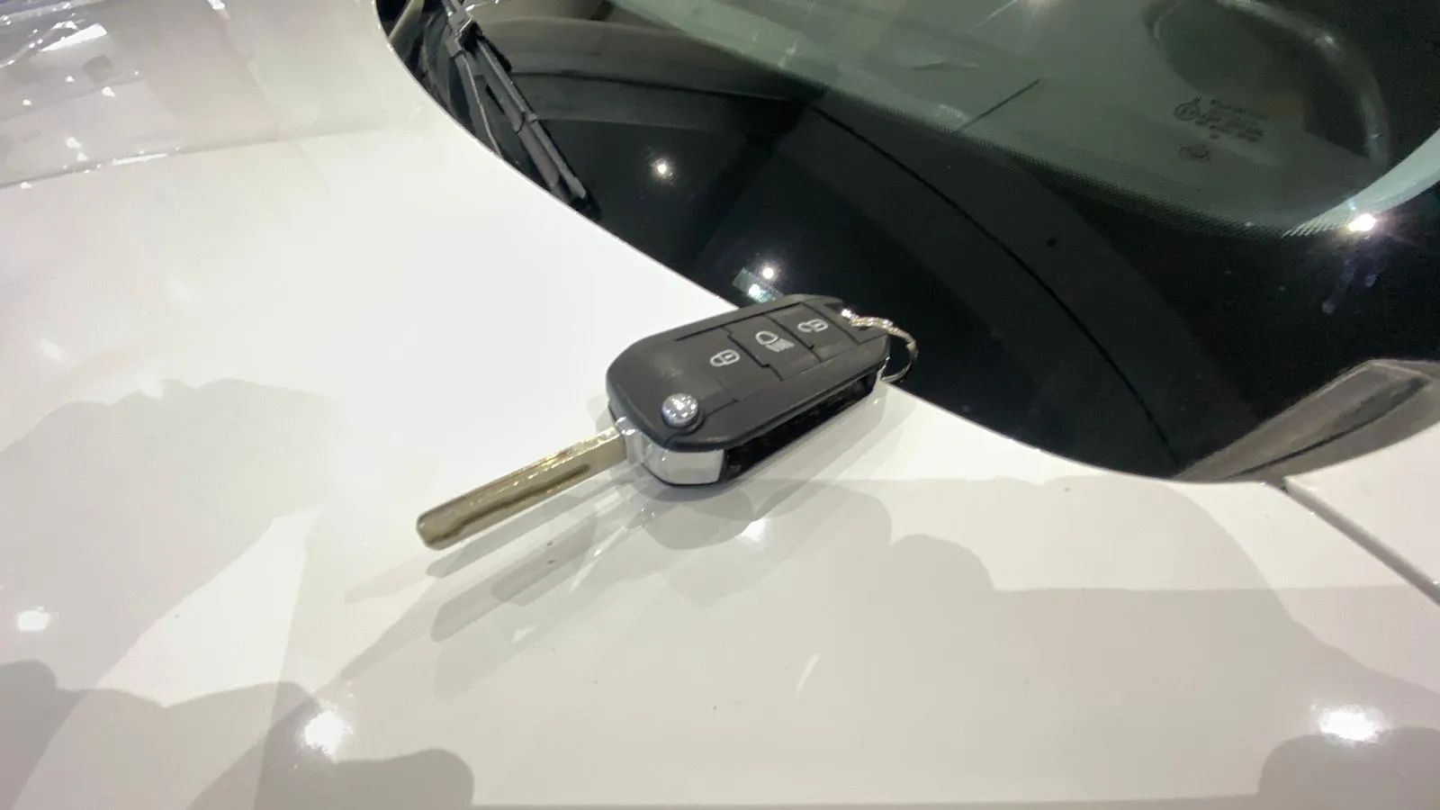 Peugeot 2008 Active Pack PureTech 100 BVM6 - foto 22