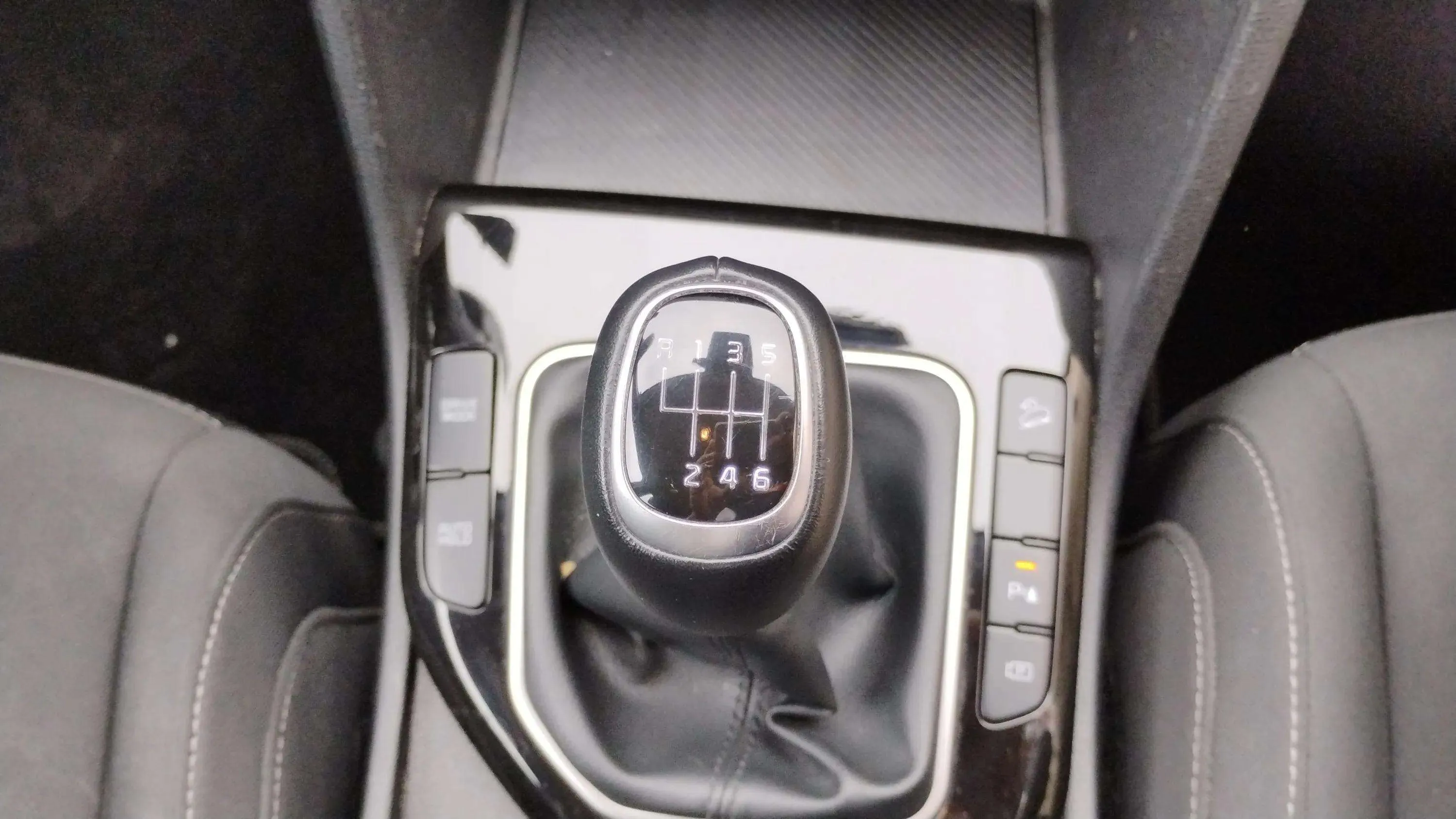 Kia Sportage 1.6 CRDi Drive 4x2 - foto 20