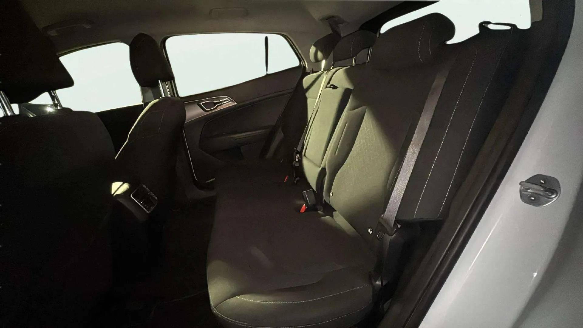 Kia Sportage 1.6 CRDi MHEV Business 4x2 - foto 15