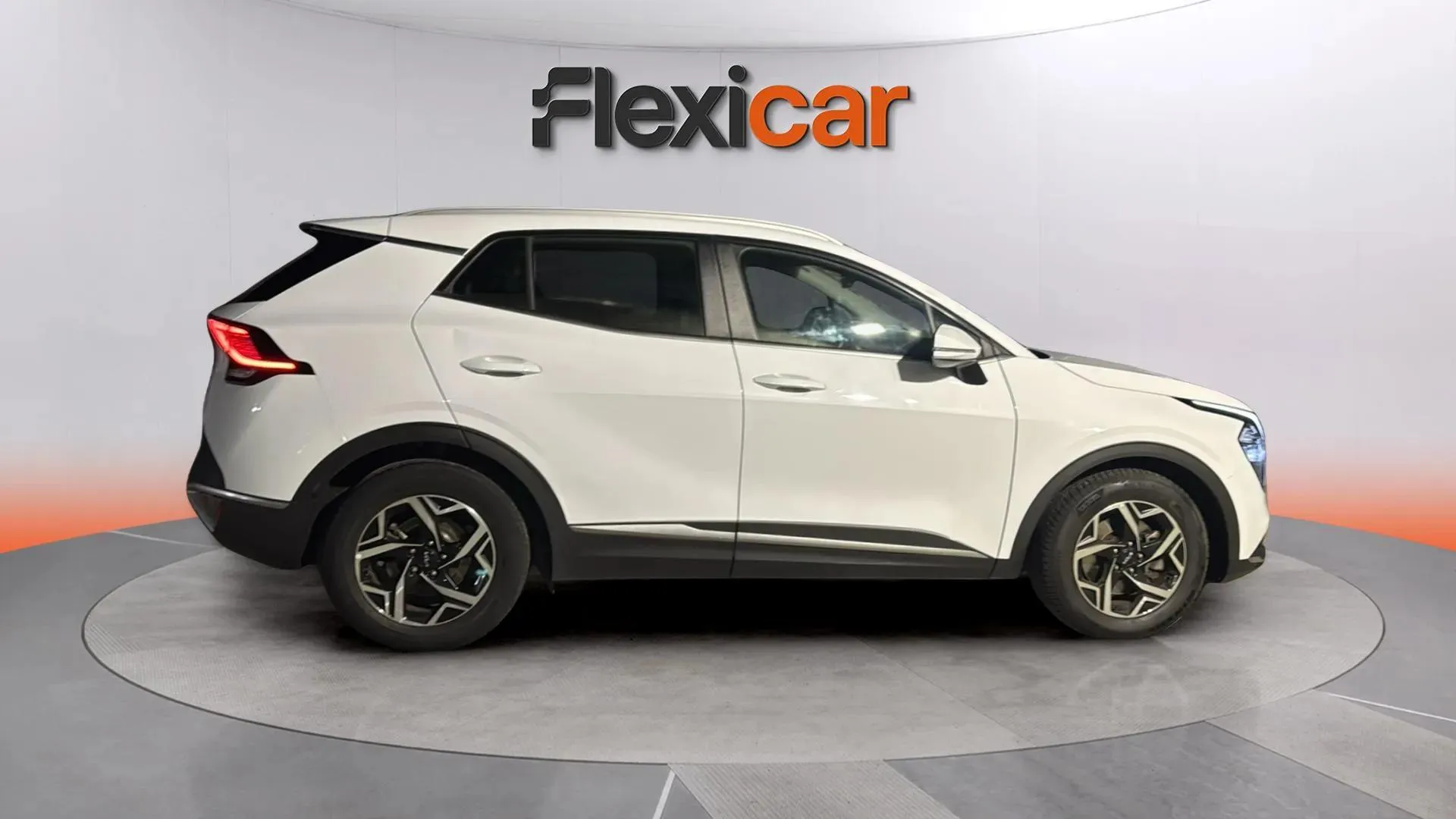 Kia Sportage 1.6 CRDi MHEV Business 4x2 - foto 2