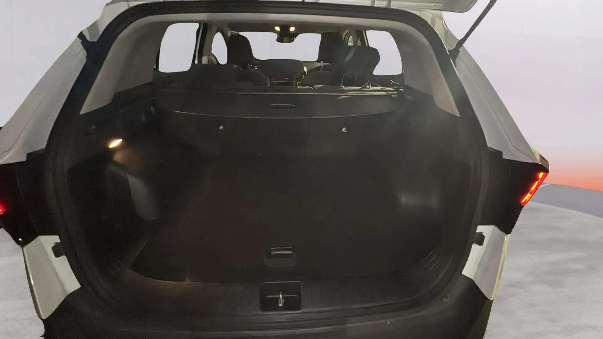 Kia Sportage 1.6 CRDi MHEV Business 4x2 - foto 22