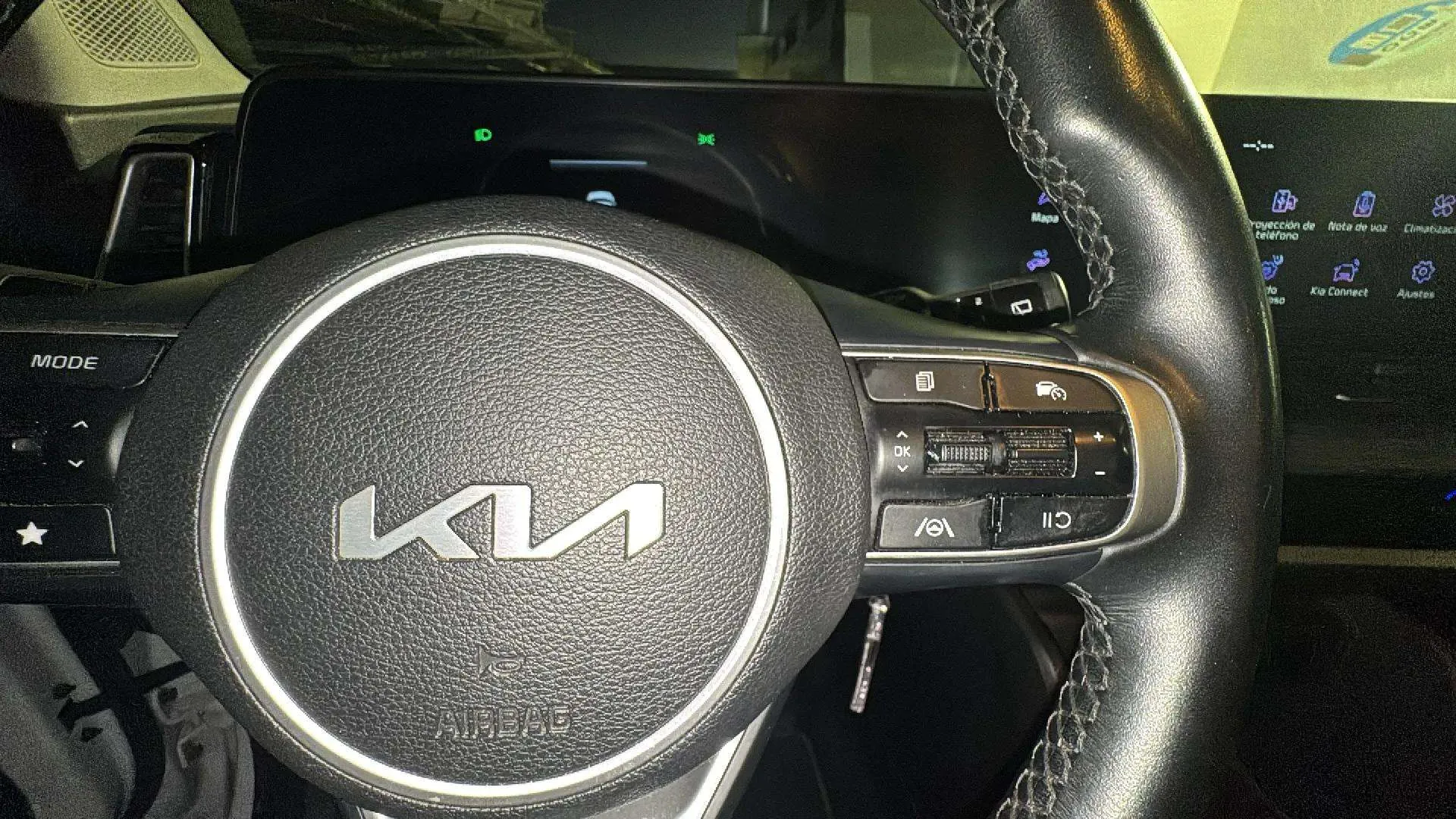 Kia Sportage 1.6 CRDi MHEV Business 4x2 - foto 21