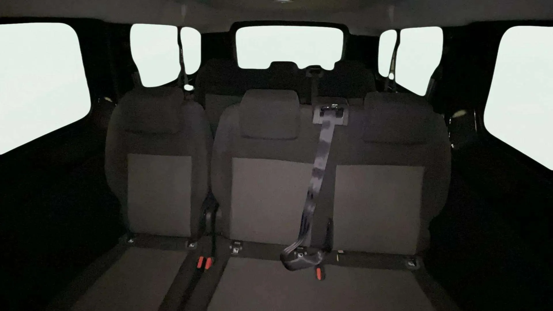 Peugeot Expert KB Long 2.0BLUEHDI 180 EAT8 - foto 17