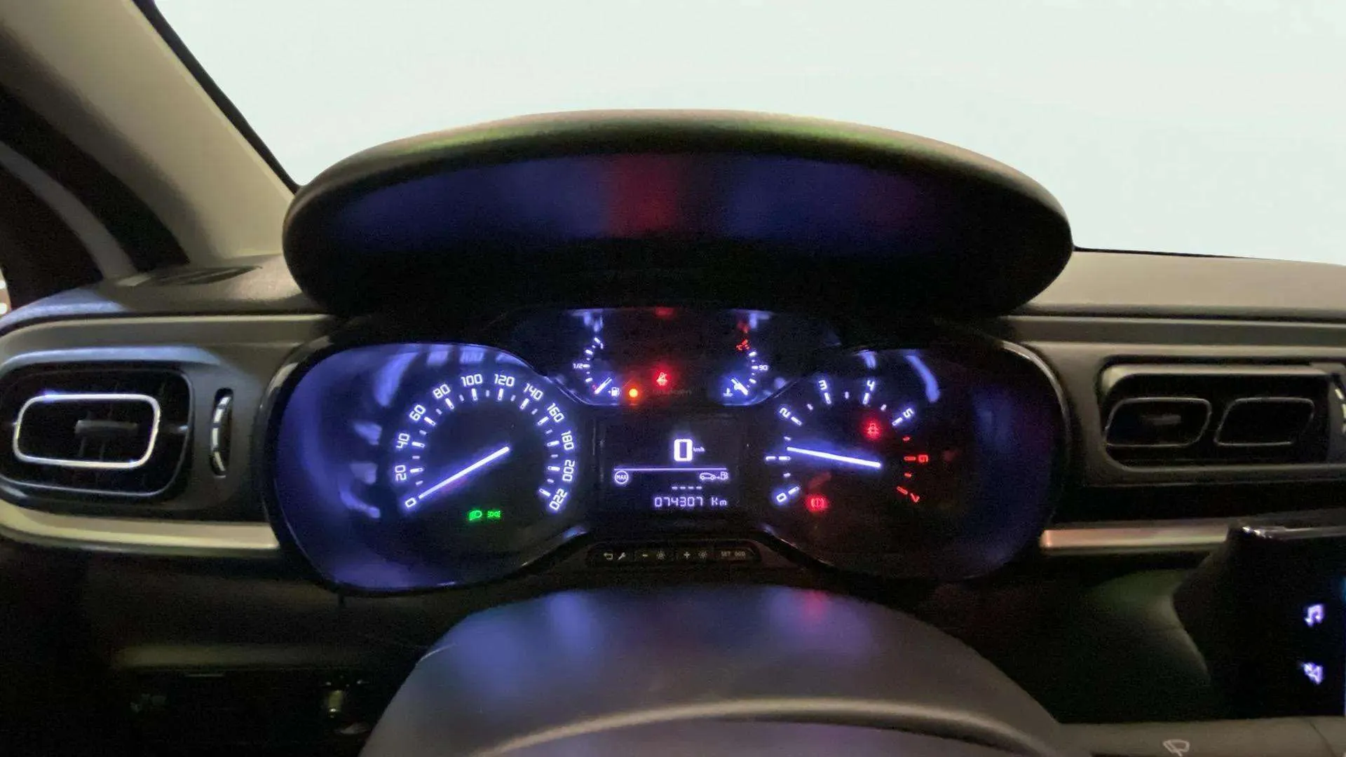 Citroën C3 PureTech Shine - foto 11
