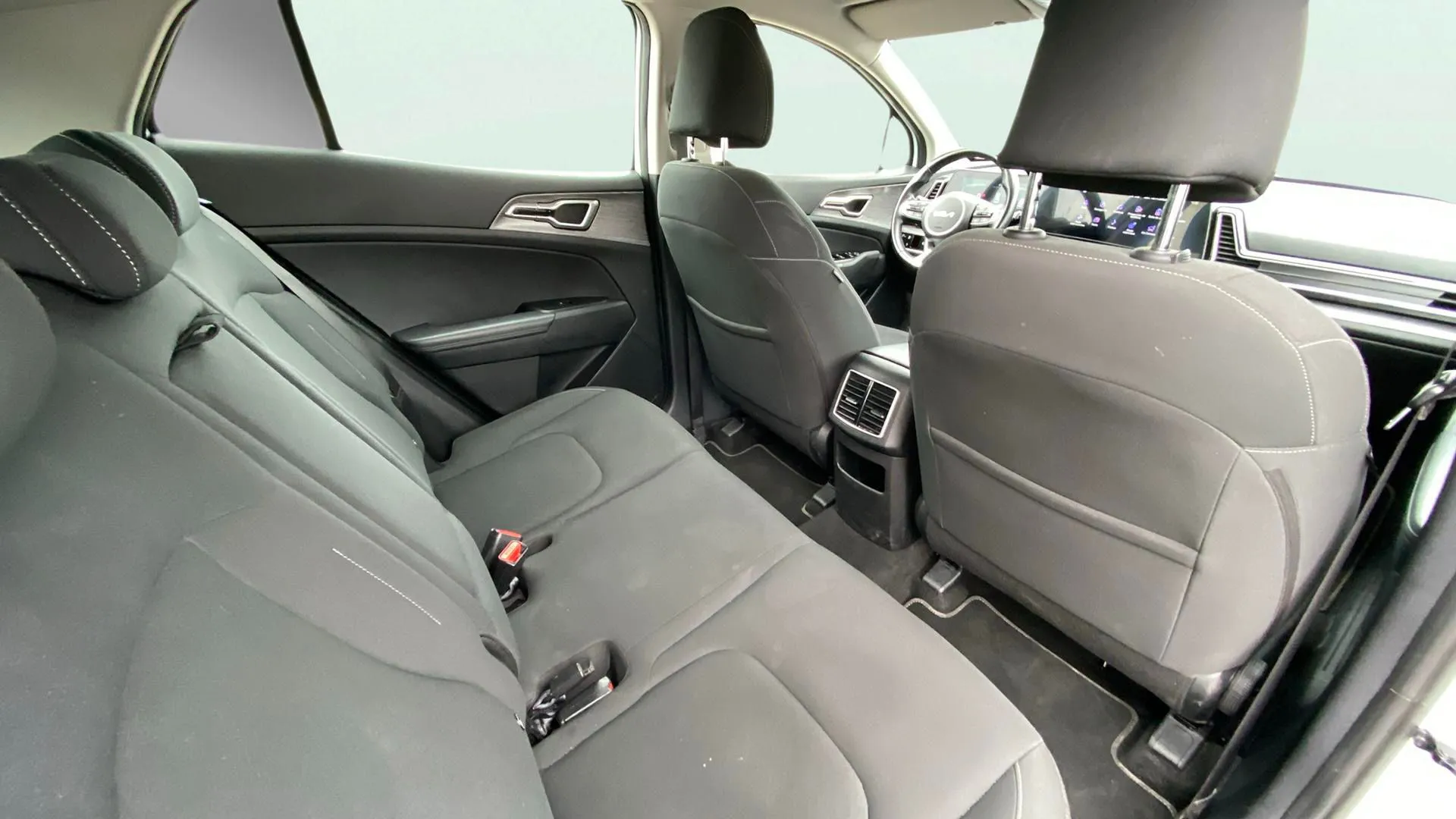 Kia Sportage 1.6 CRDi MHEV Drive 4x2 - foto 22