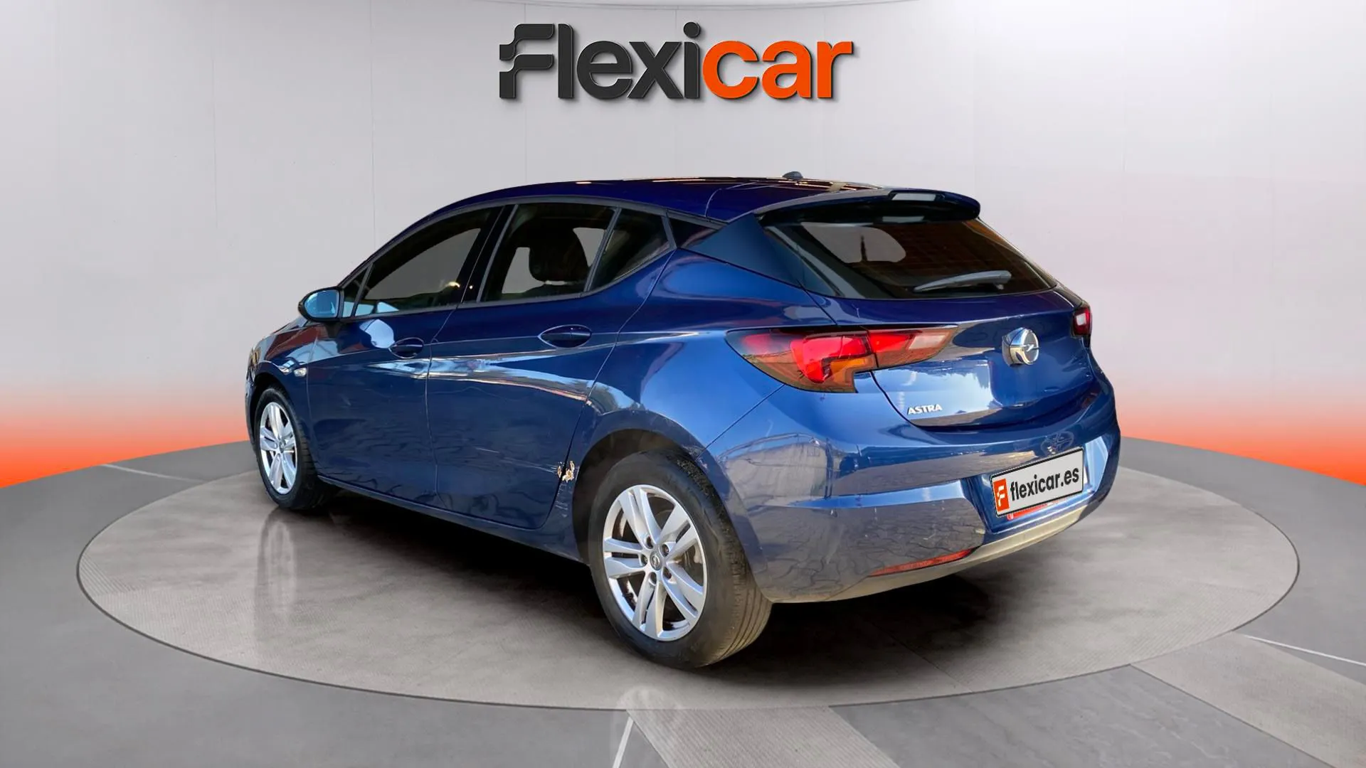 Opel Astra 1.2T SHT Business Elegance - foto 8