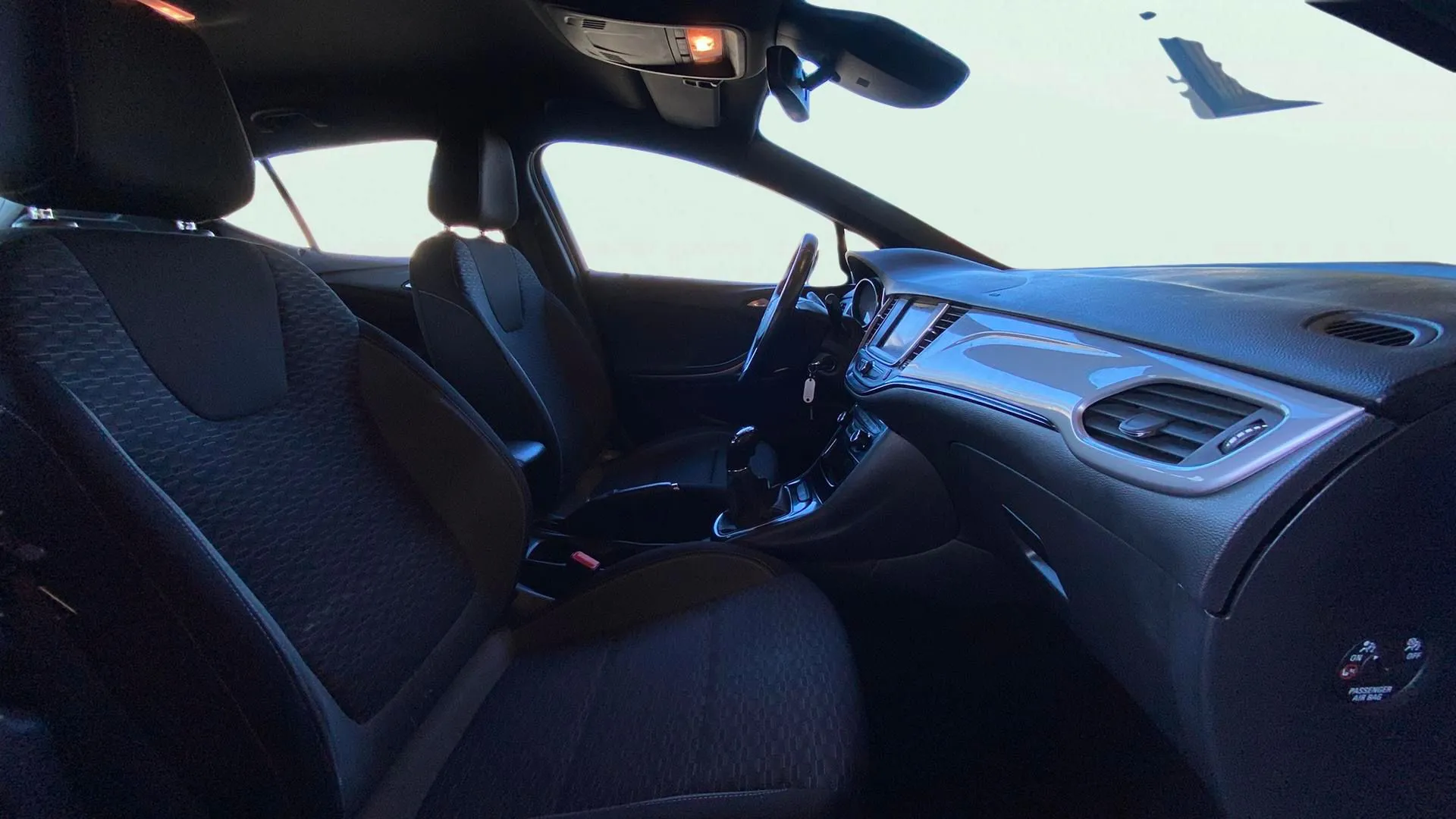 Opel Astra 1.2T SHT Business Elegance - foto 13