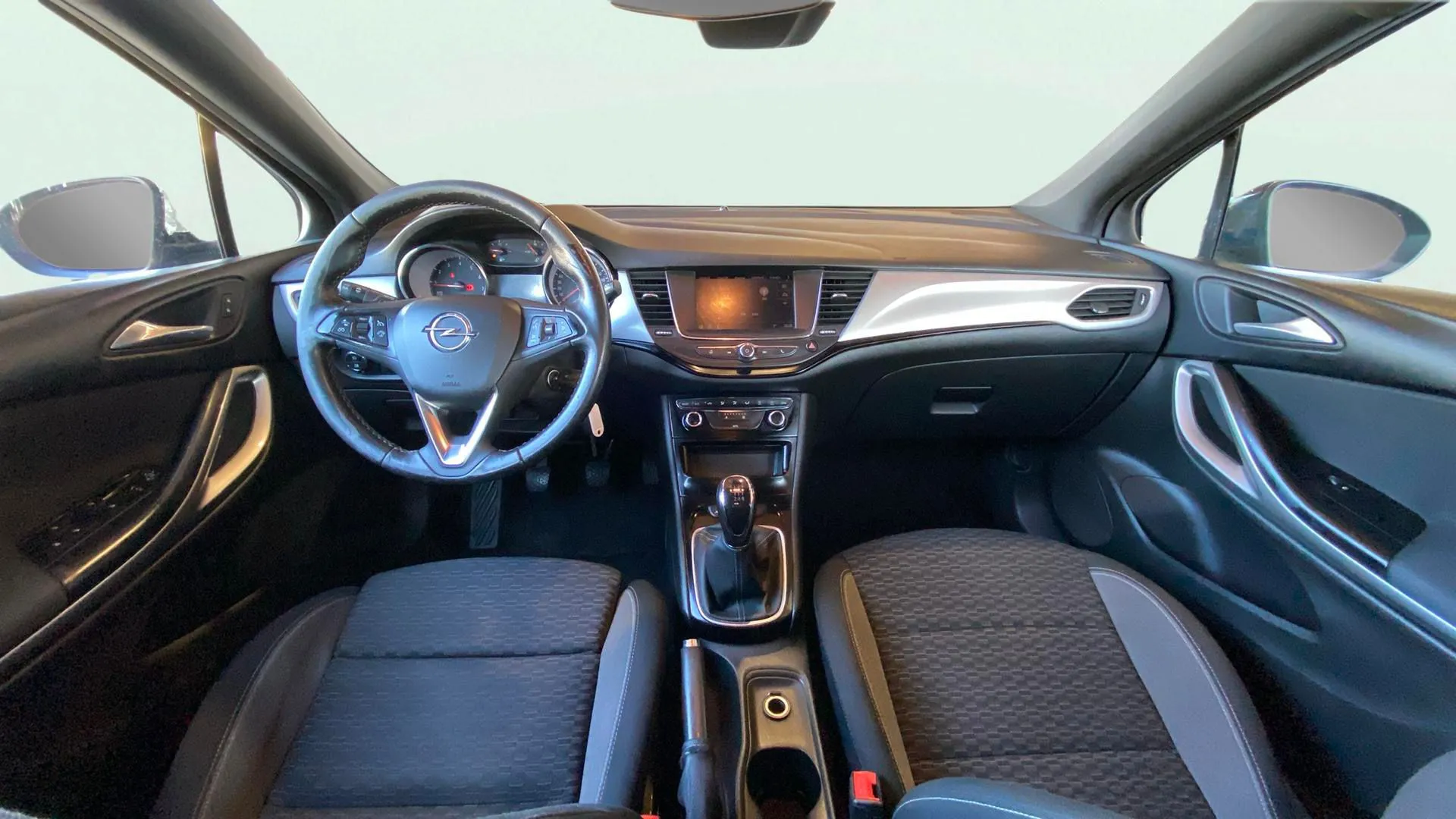 Opel Astra 1.2T SHT Business Elegance - foto 10