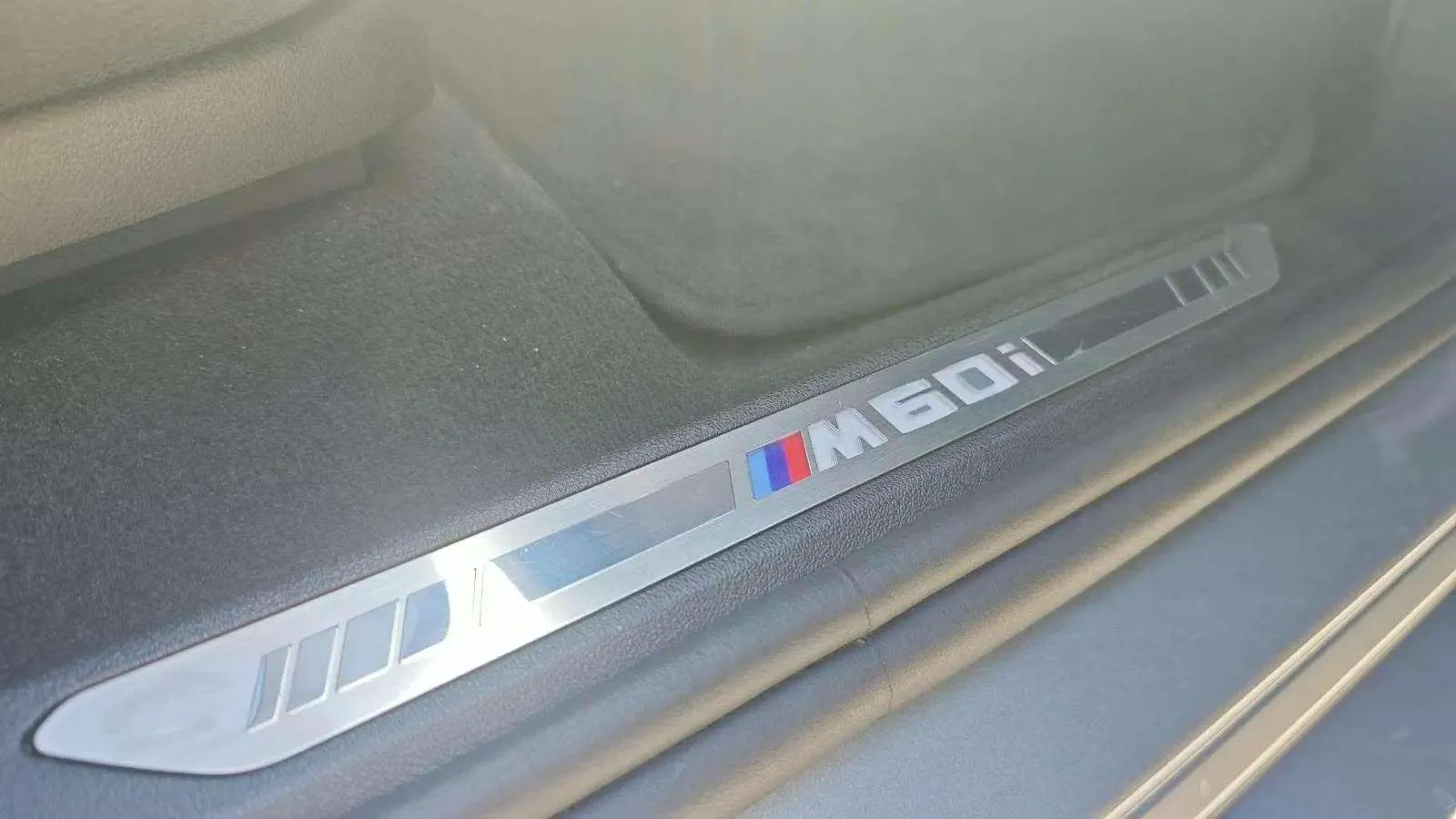 BMW X6 M60i xDrive - foto 38