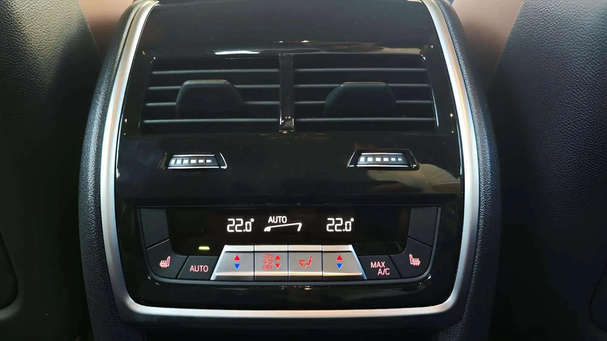 BMW X6 M60i xDrive - foto 33
