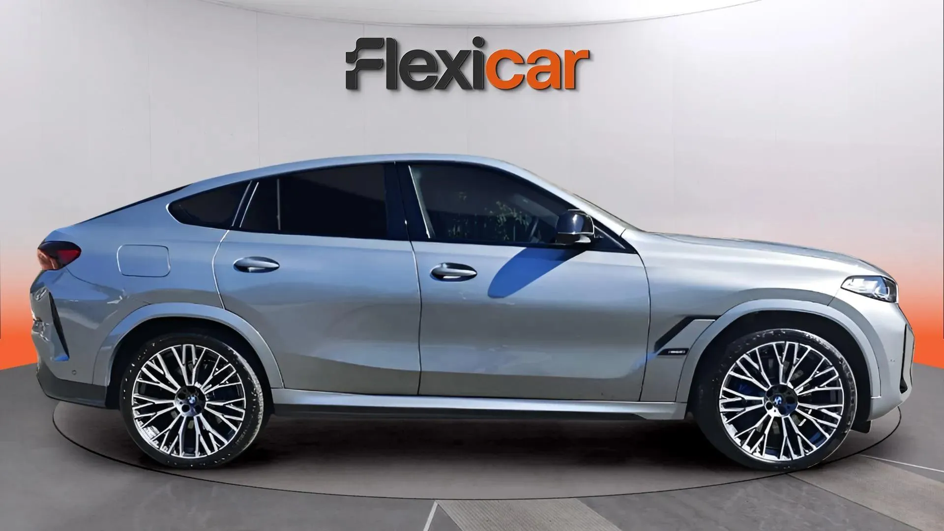 BMW X6 M60i xDrive - foto 8