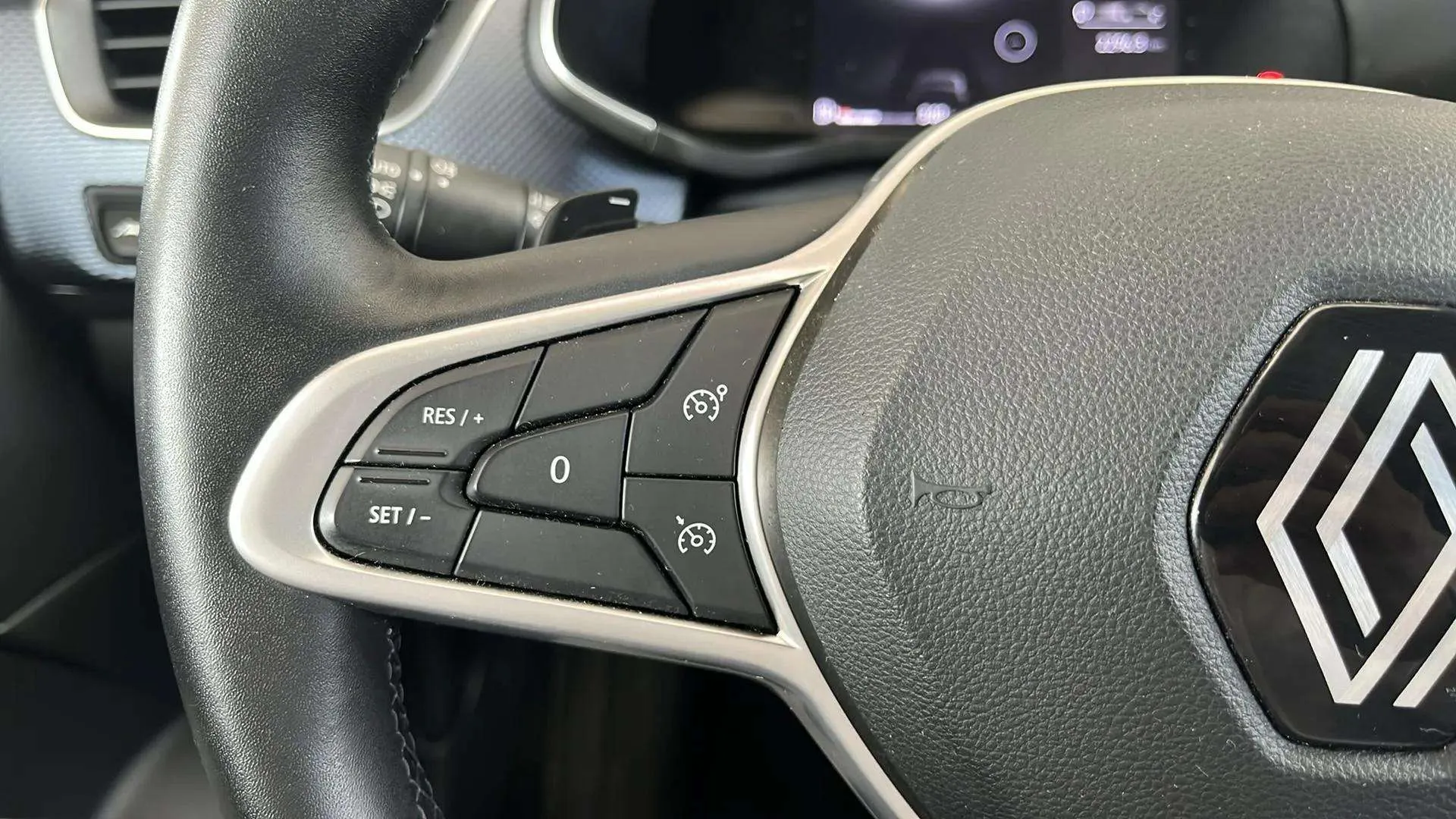 Renault Arkana Equilibre TCe EDC mild hyb - foto 23