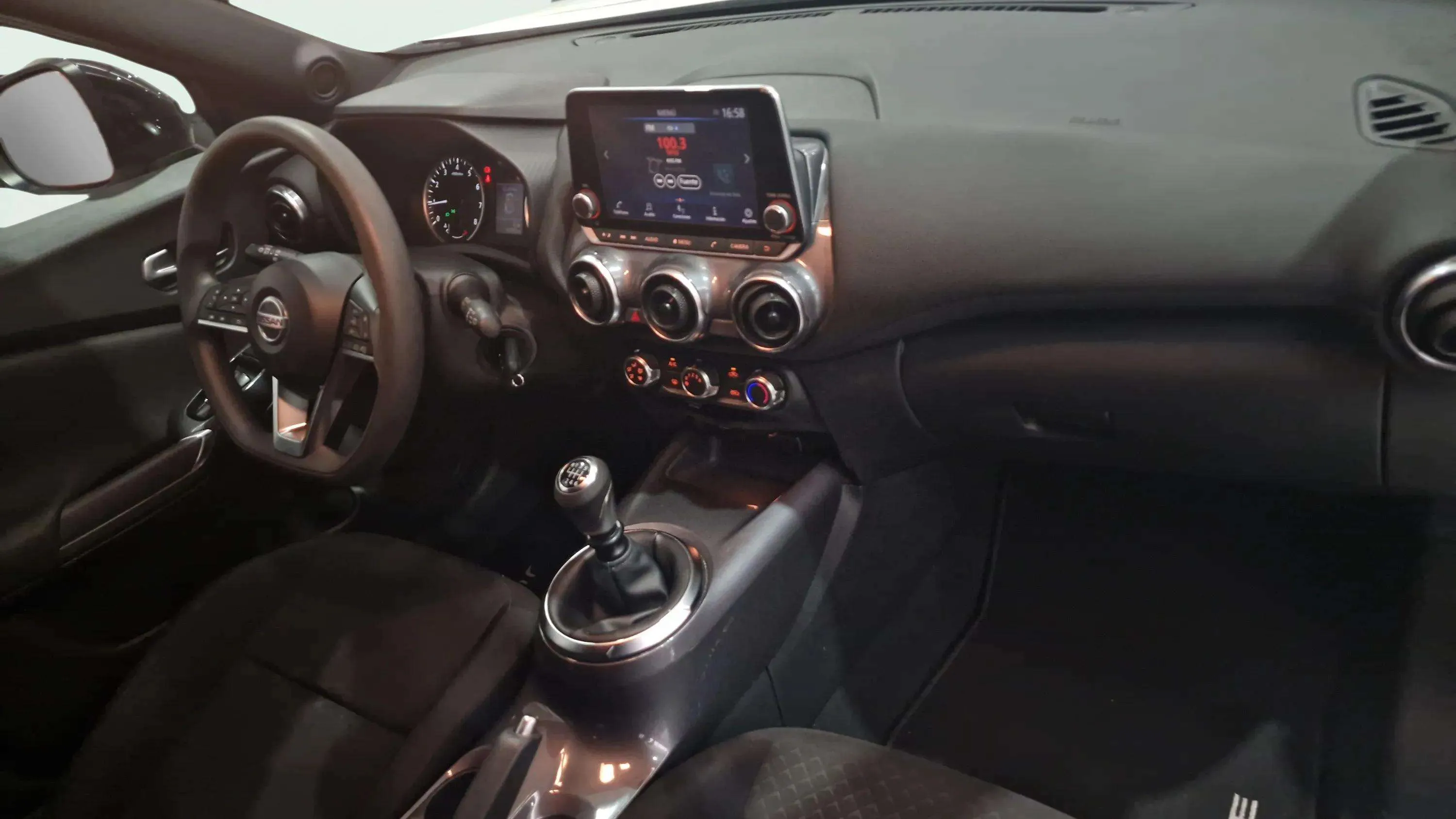Nissan Juke DIG-T Acenta - foto 13
