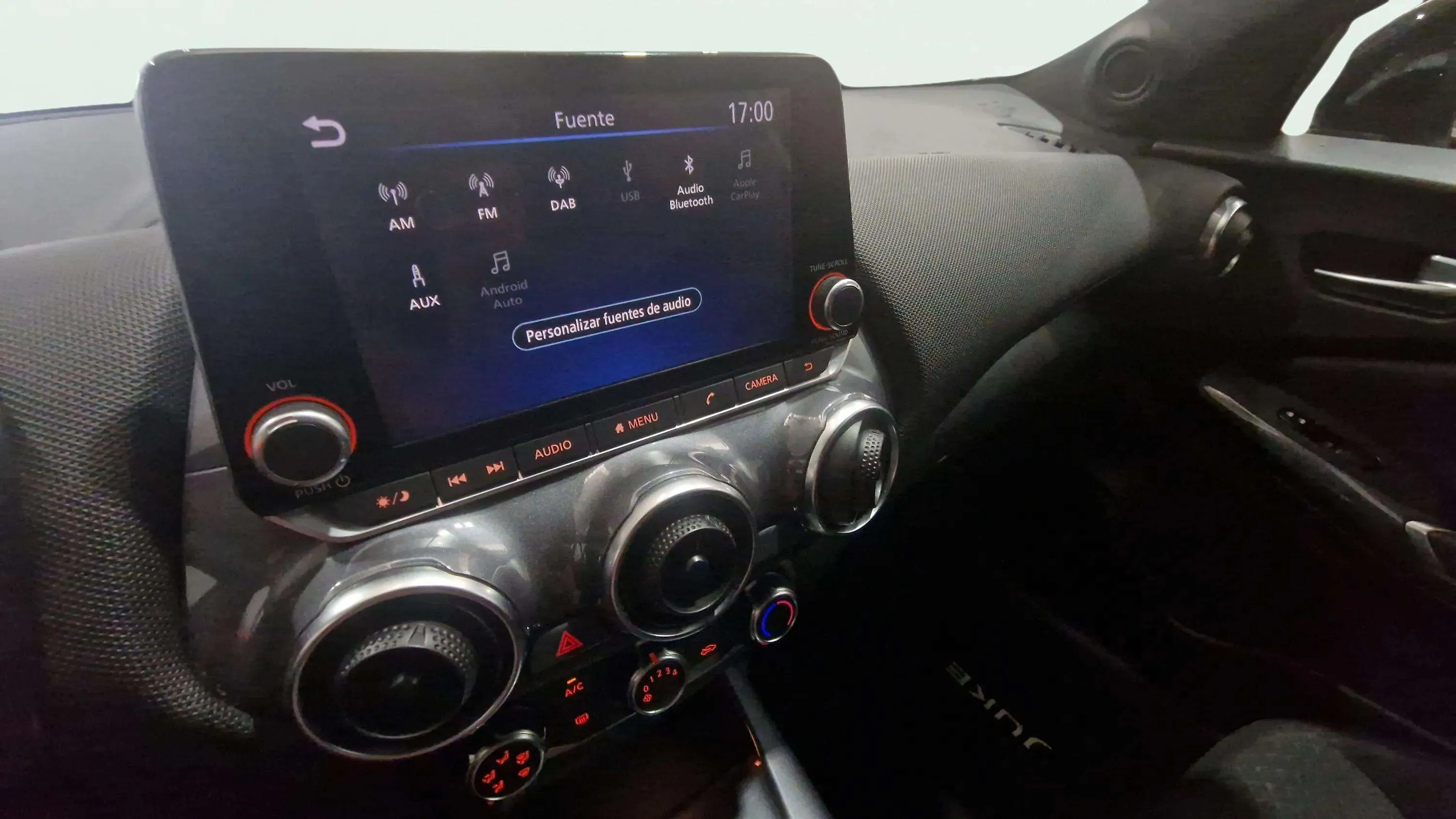 Nissan Juke DIG-T Acenta - foto 12