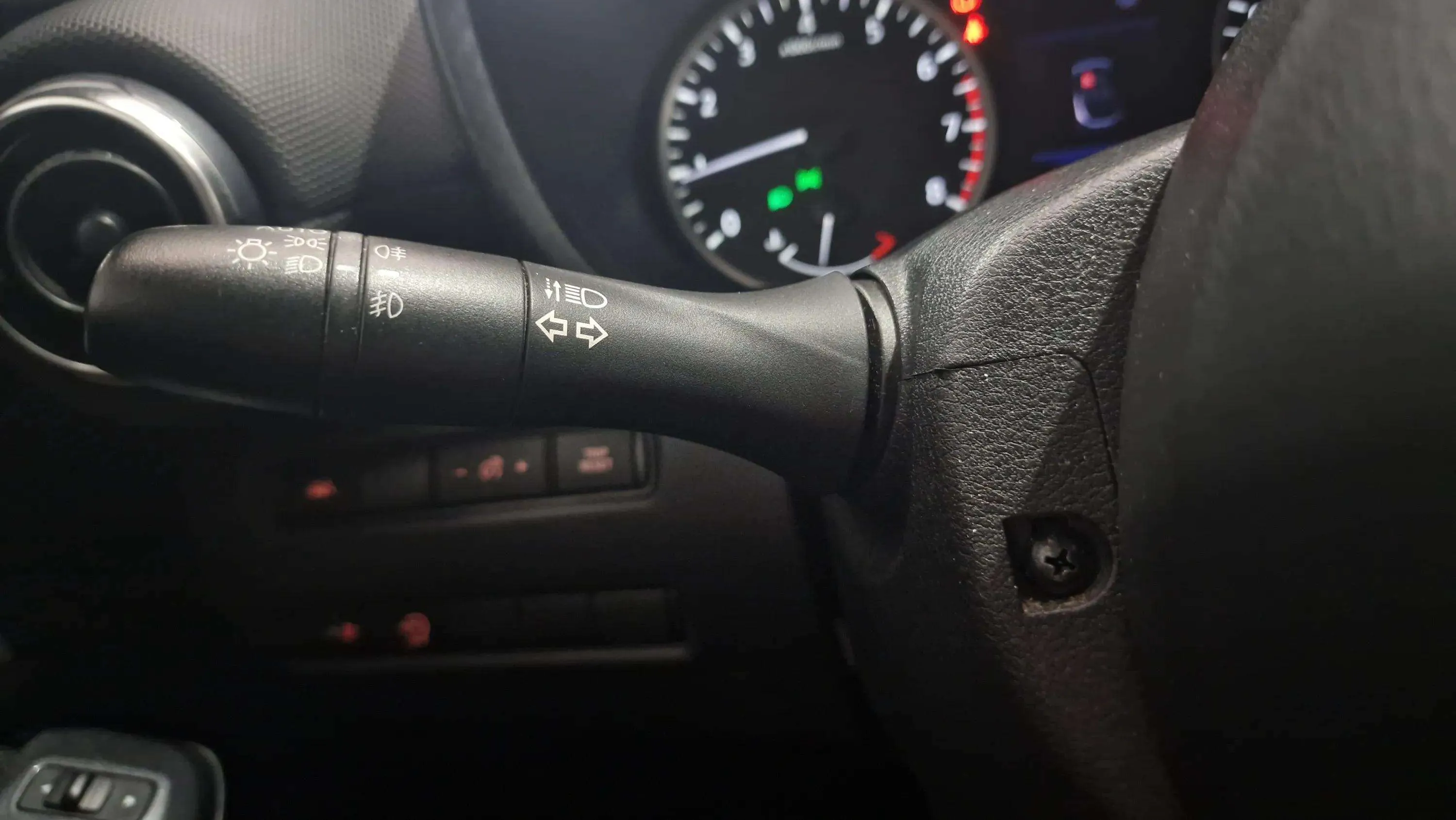 Nissan Juke DIG-T Acenta - foto 18