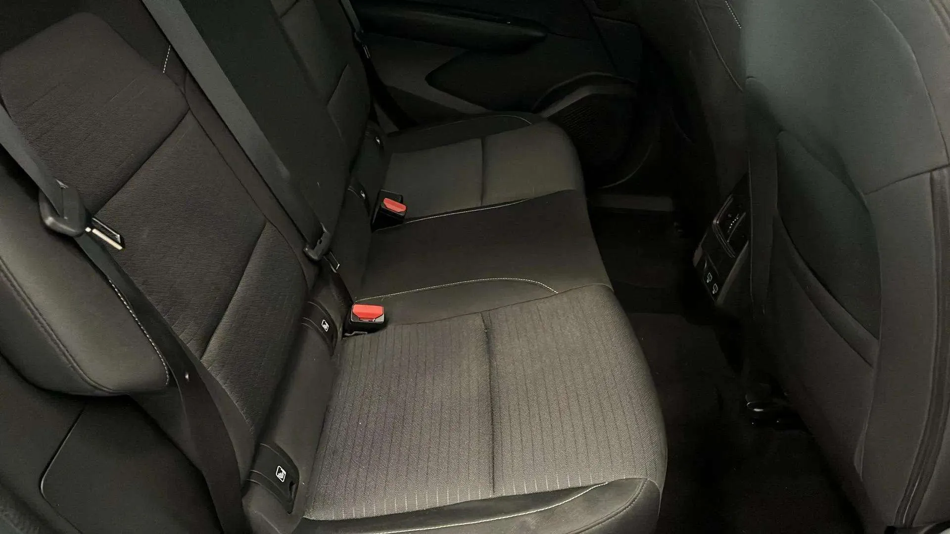 Renault Arkana Evolution TCe EDC mild hybr - foto 11