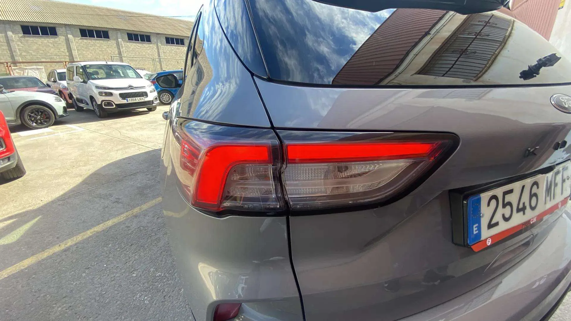 Ford Kuga ST-Line 2.5 Duratec PHEV - foto 8