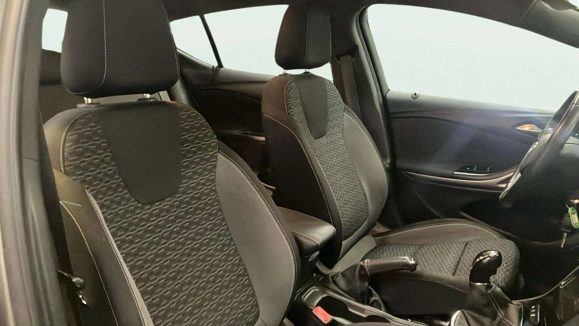 Opel Astra 1.2T SHT Business Elegance - foto 12