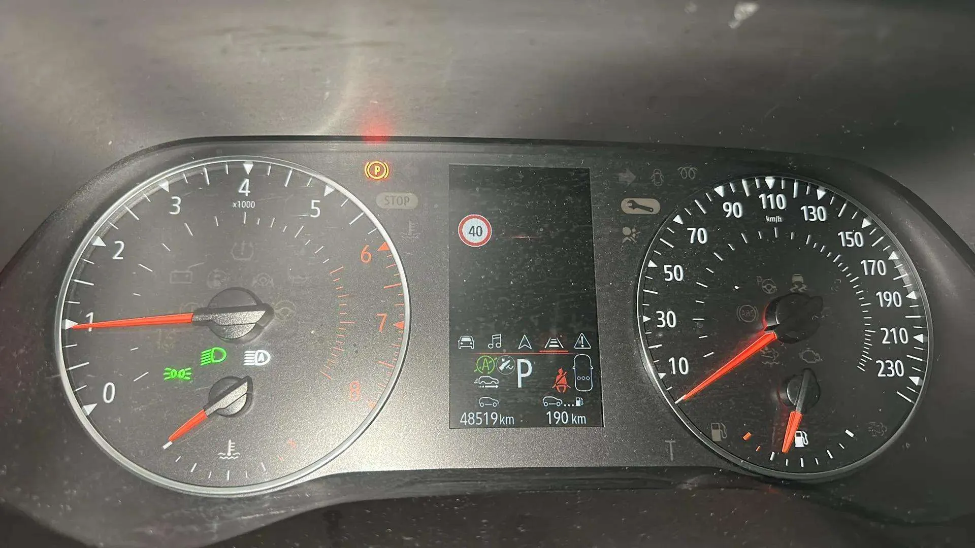 Renault Arkana Evolution TCe EDC mild hybr - foto 9