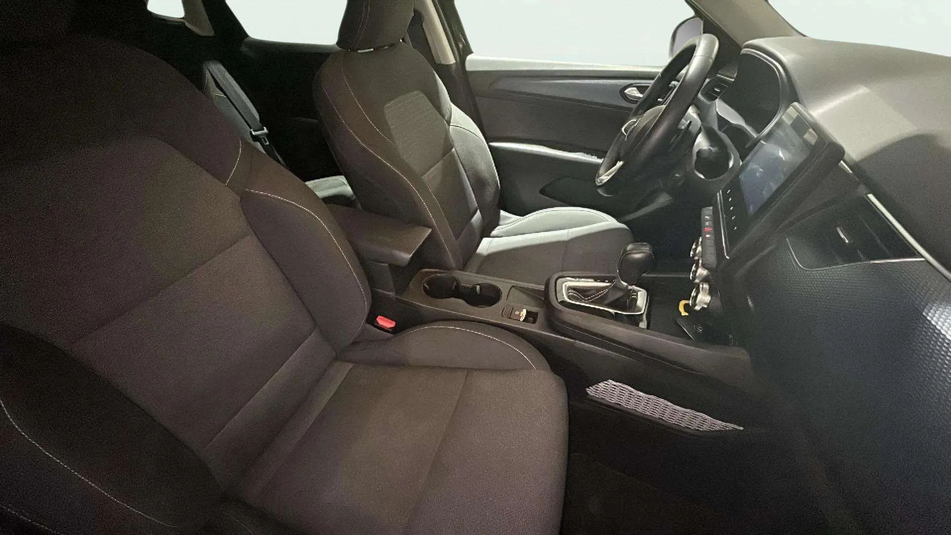 Renault Arkana Evolution TCe EDC mild hybr - foto 11