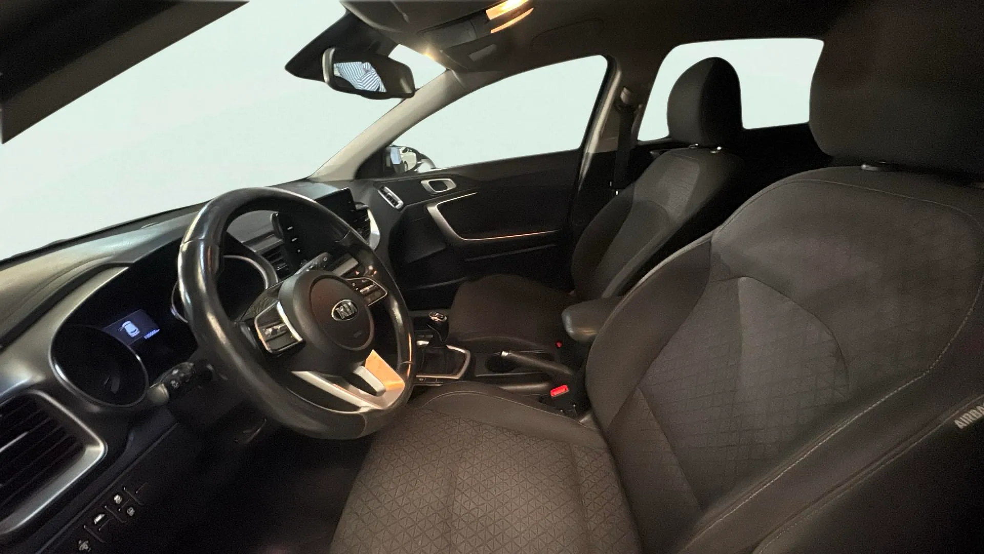 Kia Ceed 1.0 T-GDi - foto 8