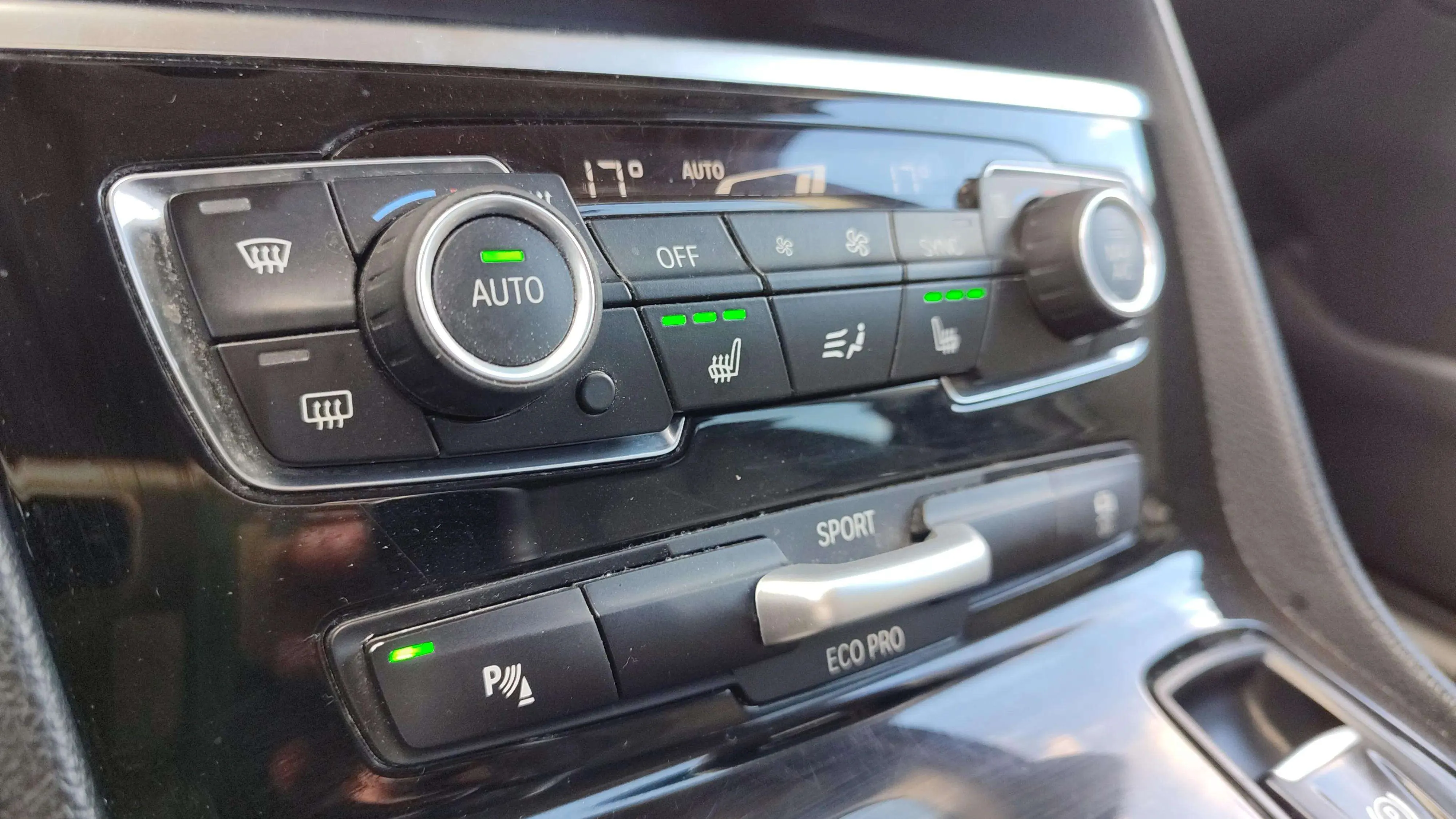 BMW Serie 2 Gran Tourer 216i - foto 17
