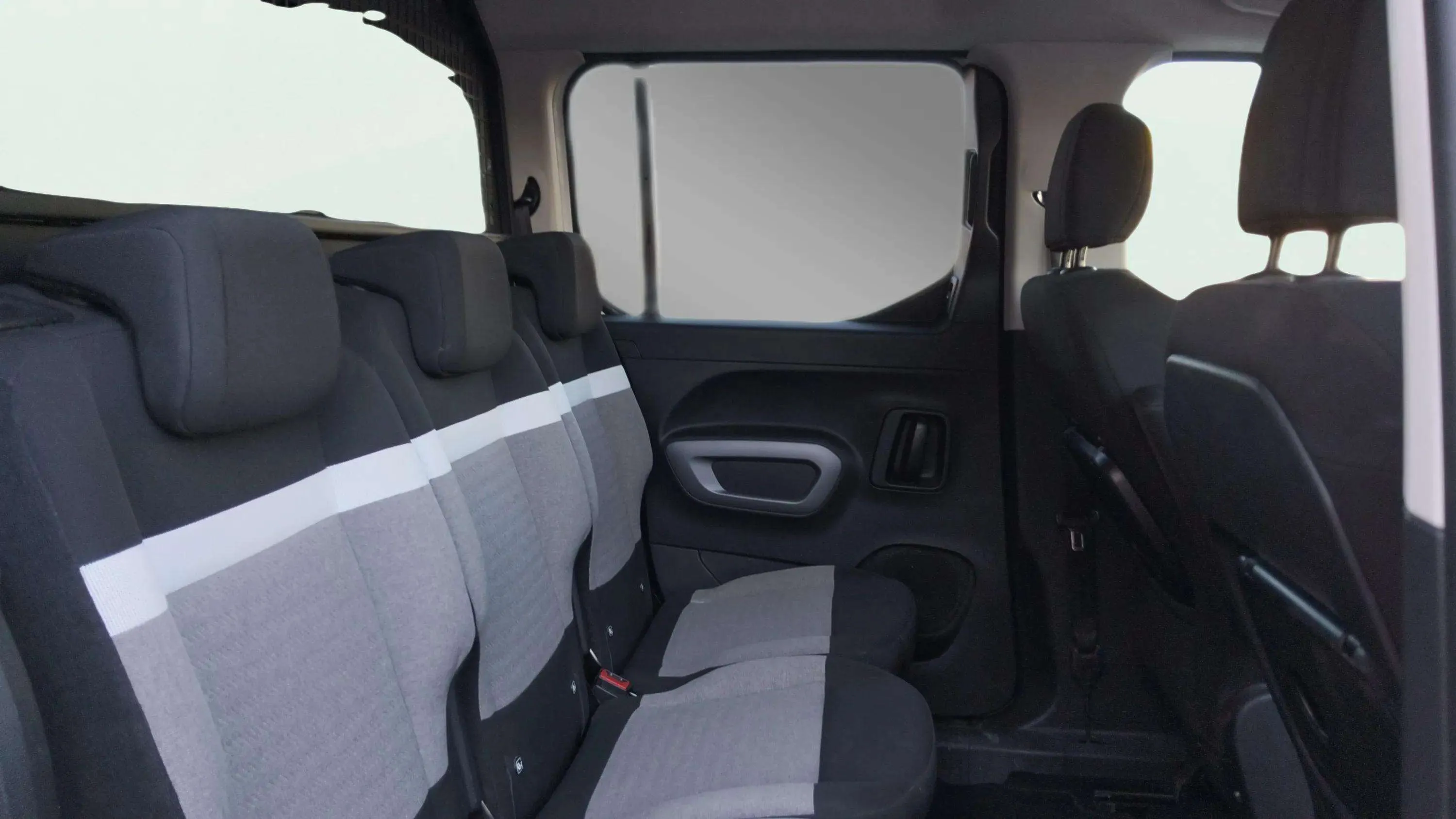 Citroën Berlingo Talla M BlueHDi 130 MAX - foto 11