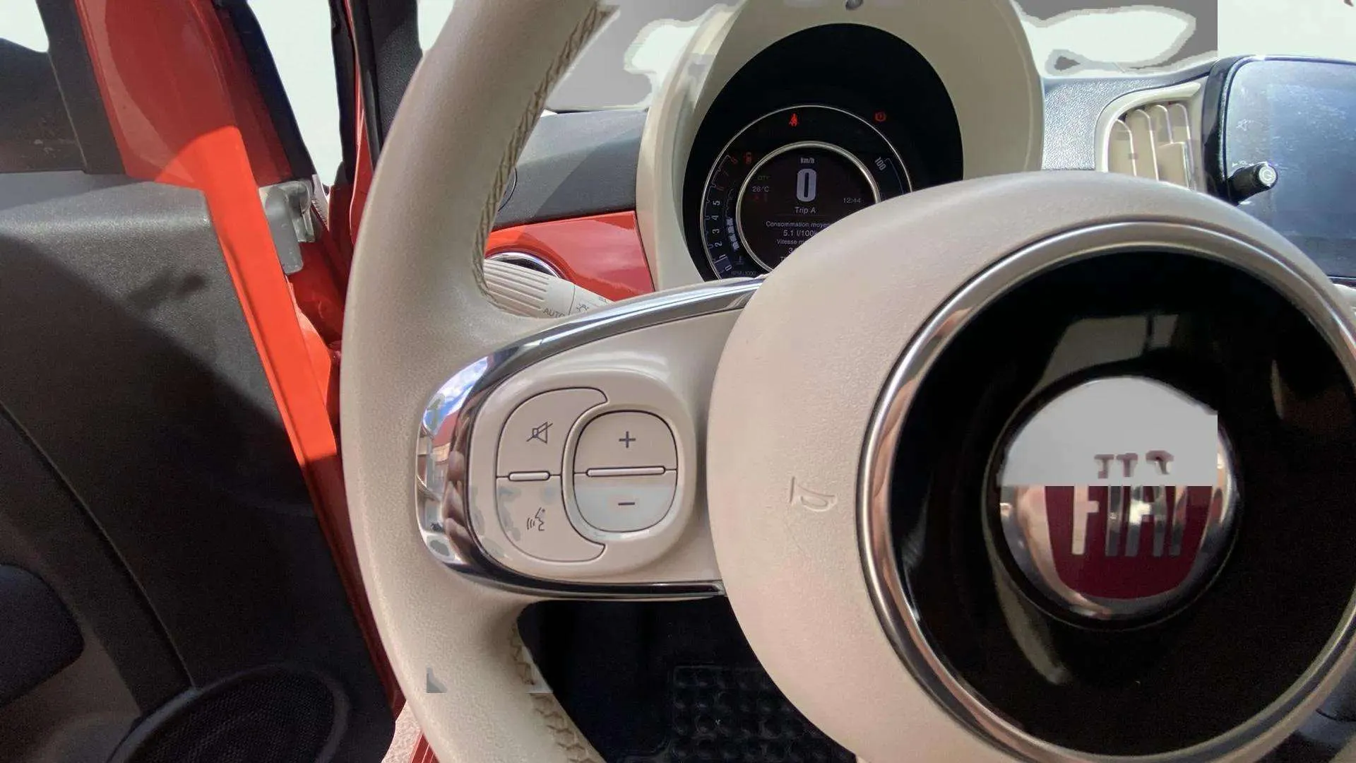 Fiat 500 Club 1.0 Hybrid - foto 13
