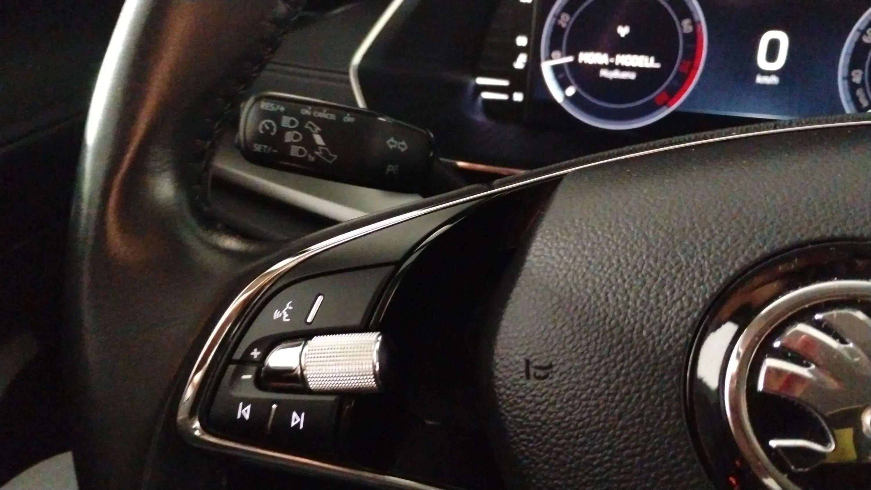 Škoda Octavia Combi 1.5 TSI Style - foto 14