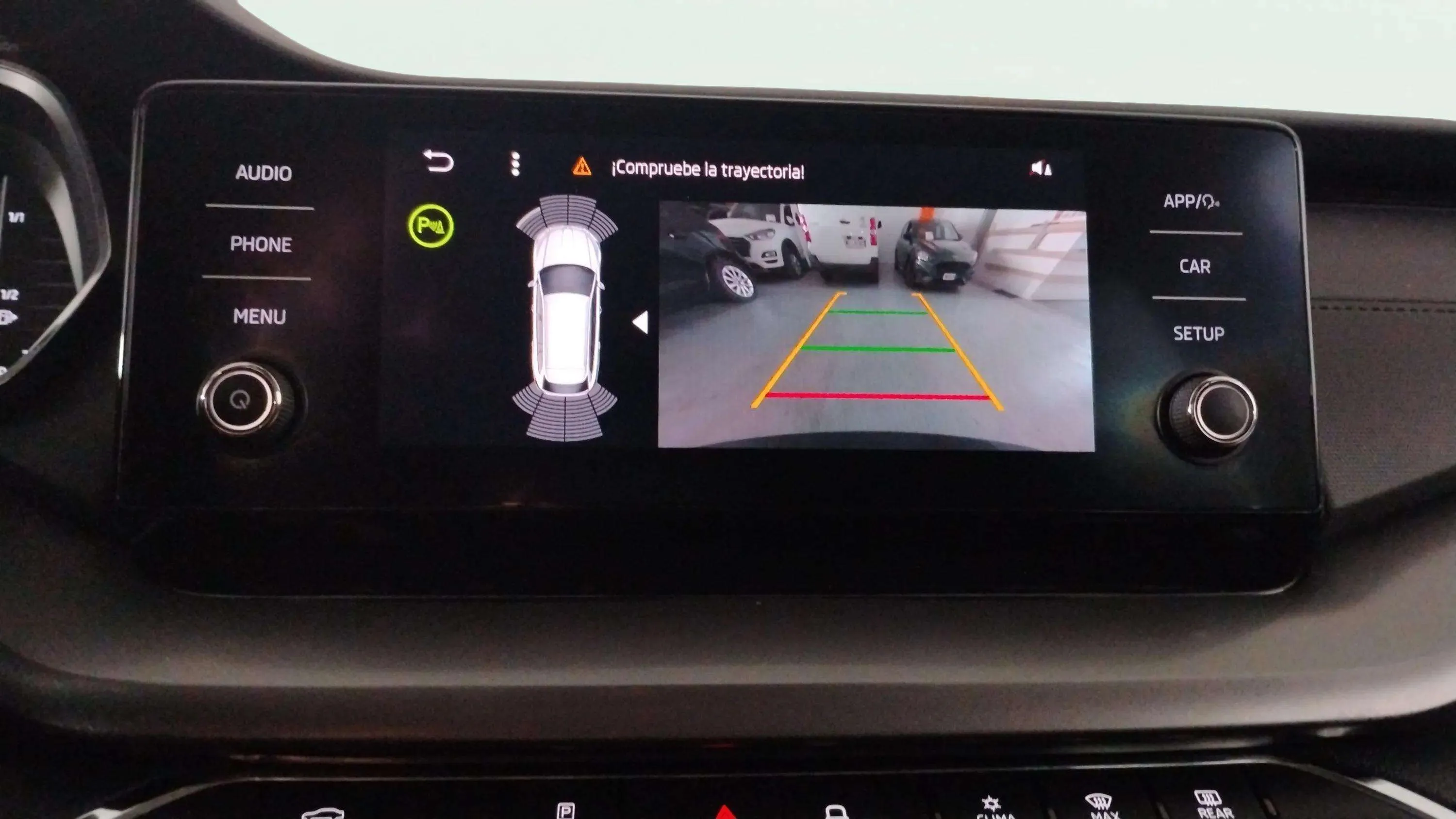Škoda Octavia Combi 1.5 TSI Style - foto 12