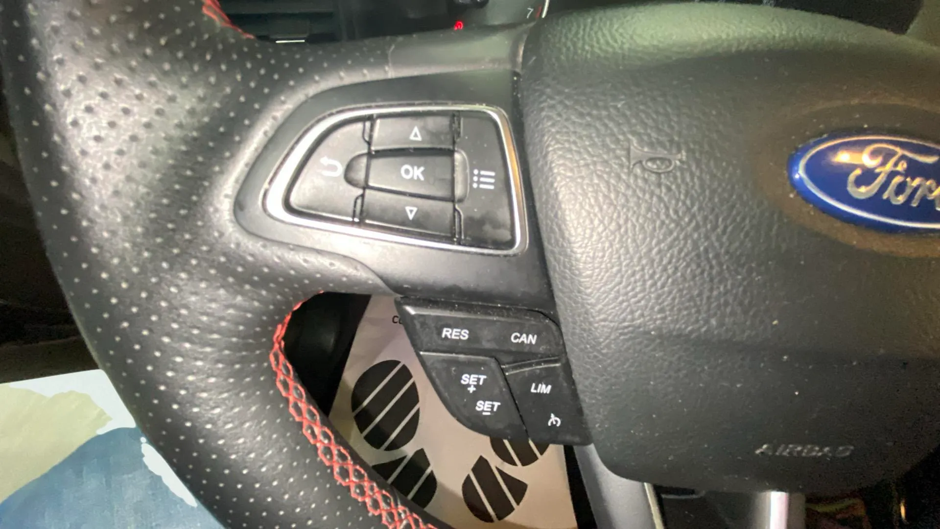 Ford EcoSport 1.0T EcoBoost ST Line - foto 13