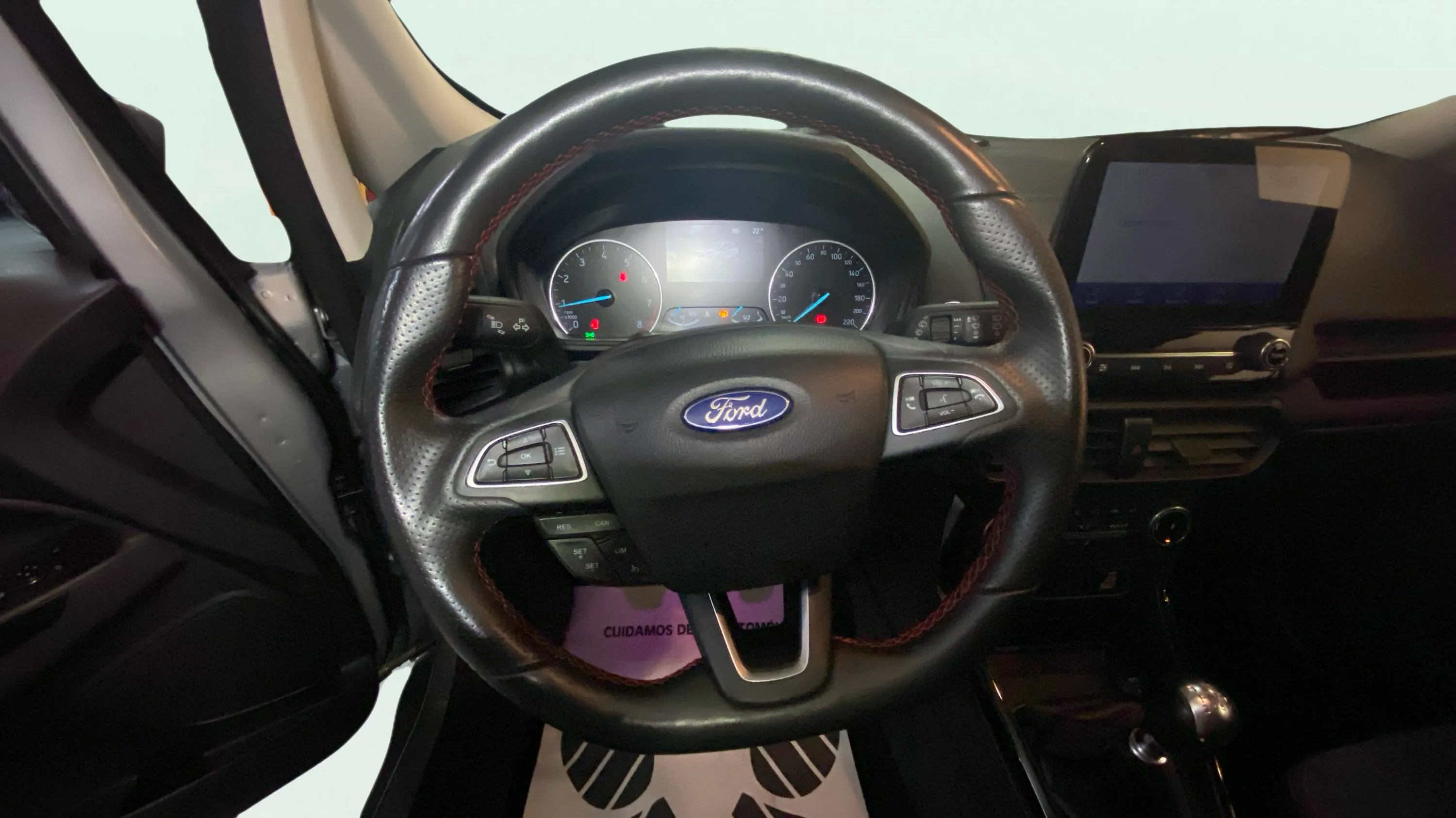 Ford EcoSport 1.0T EcoBoost ST Line - foto 12
