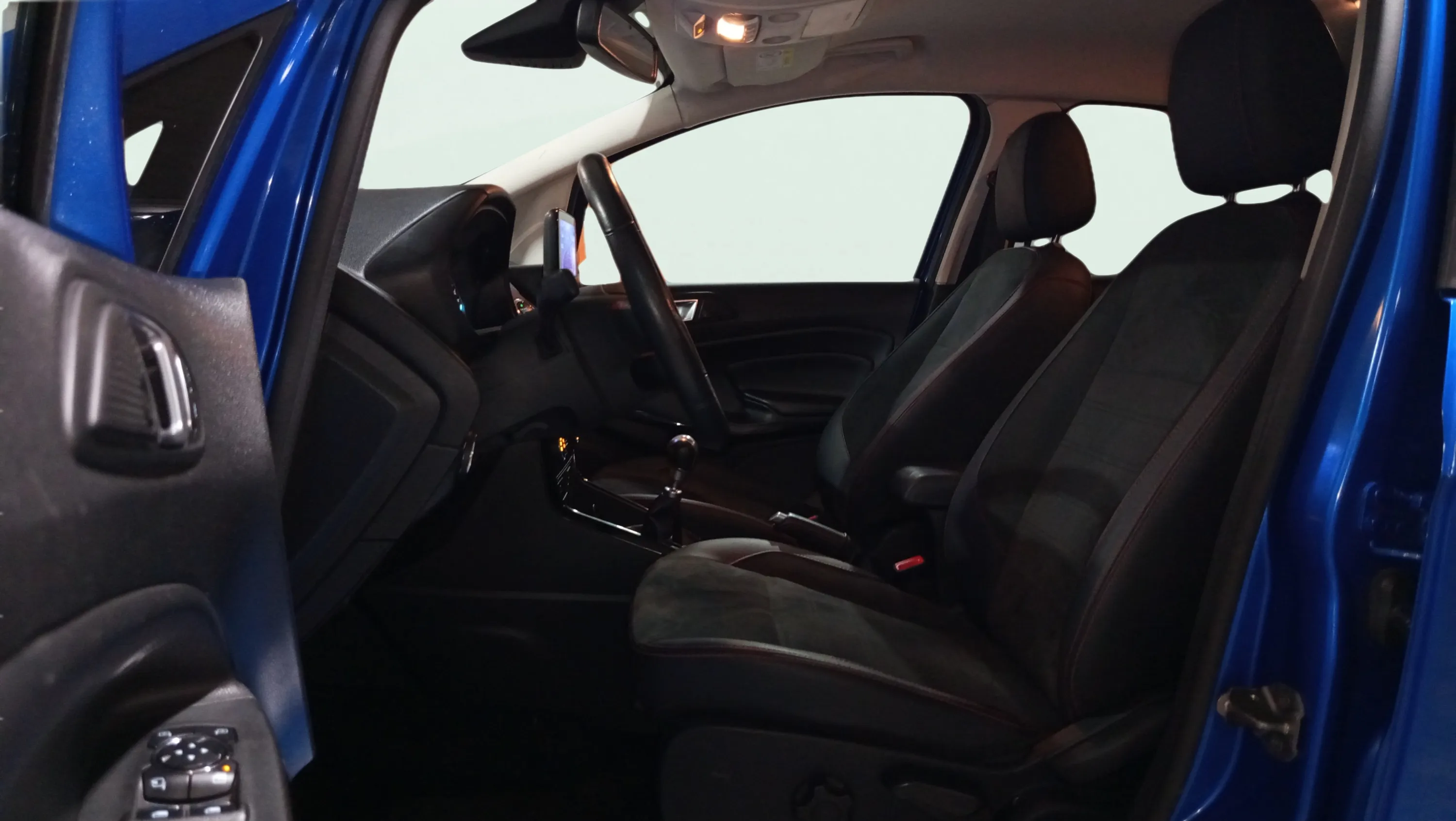 Ford EcoSport 1.0T EcoBoost ST Line - foto 18