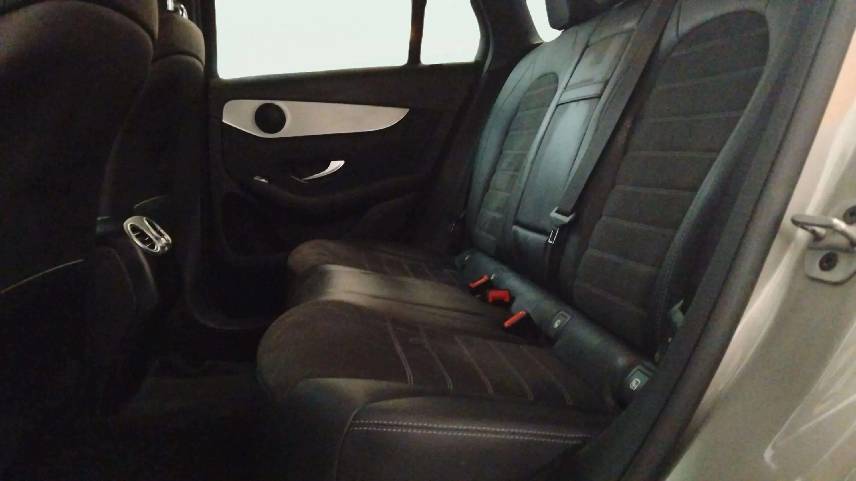 Mercedes-Benz GLC 200 d 4MATIC - foto 9