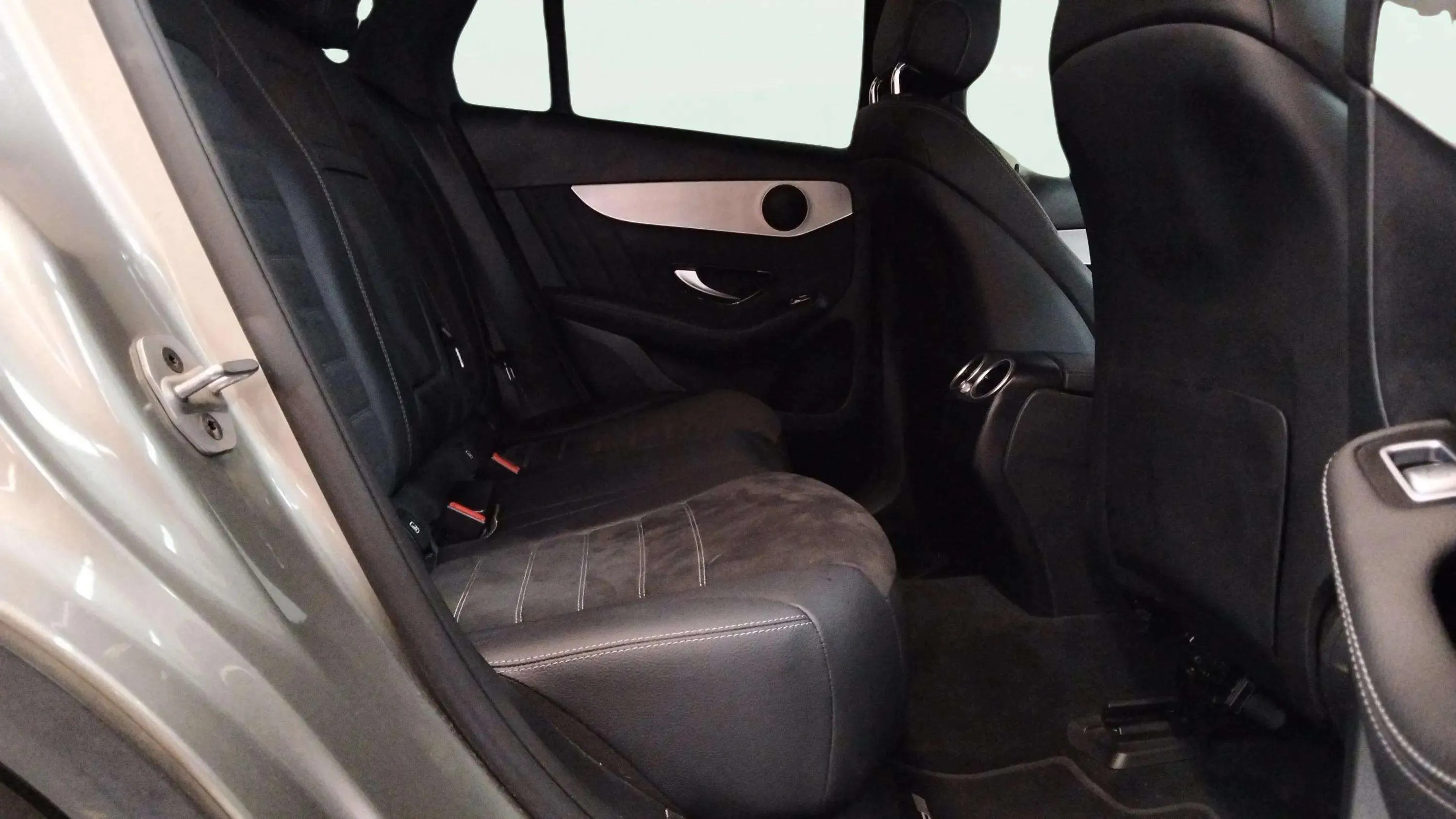 Mercedes-Benz GLC 200 d 4MATIC - foto 10