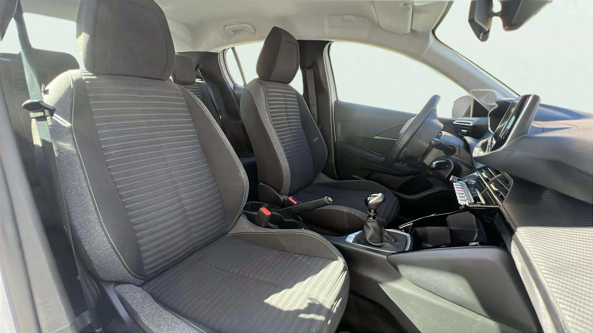 Peugeot 208 Active PureTech 100 - foto 15