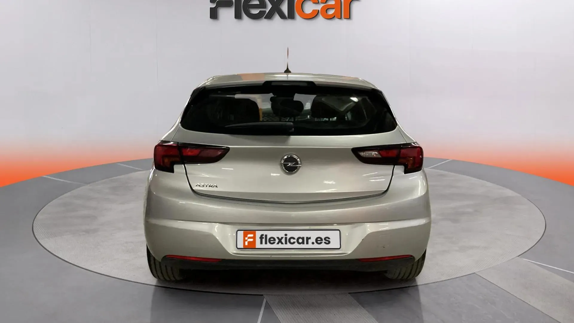 Opel Astra 1.2T SHT Business Elegance - foto 8
