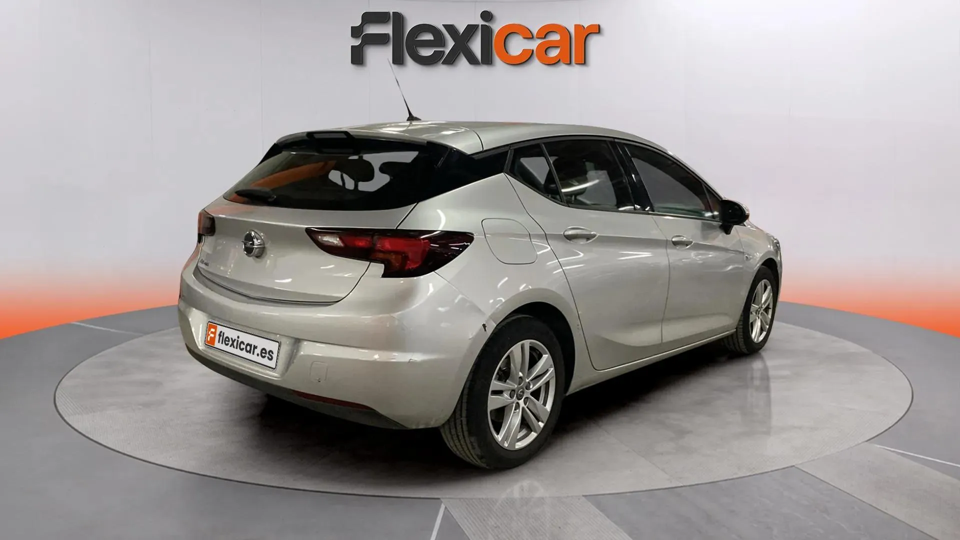 Opel Astra 1.2T SHT Business Elegance - foto 6