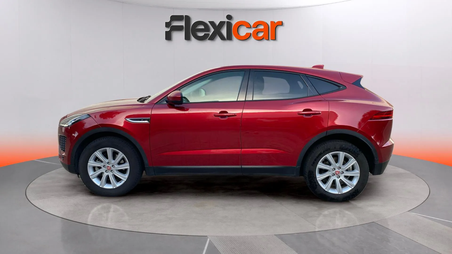 Jaguar E-Pace 2.0D SE 4WD - foto 4