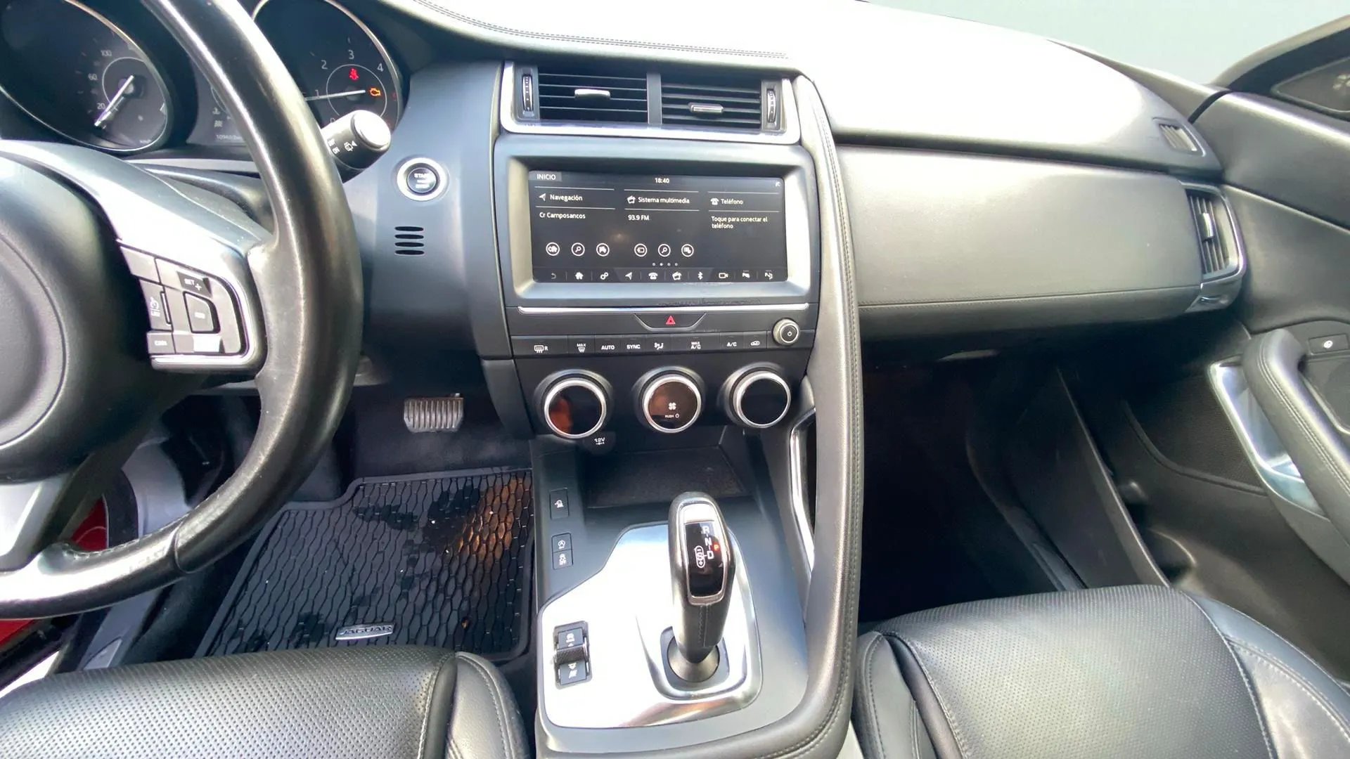Jaguar E-Pace 2.0D SE 4WD - foto 11