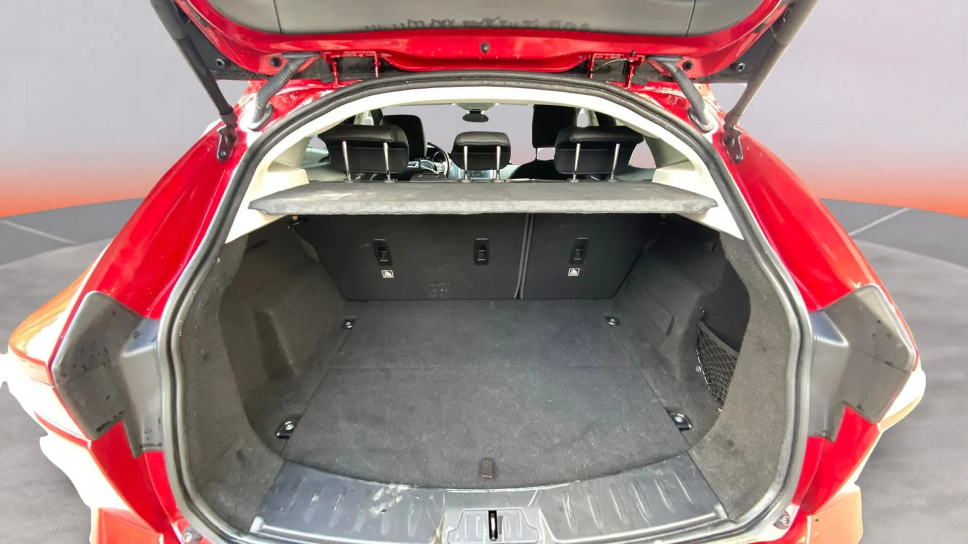 Jaguar E-Pace 2.0D SE 4WD - foto 22