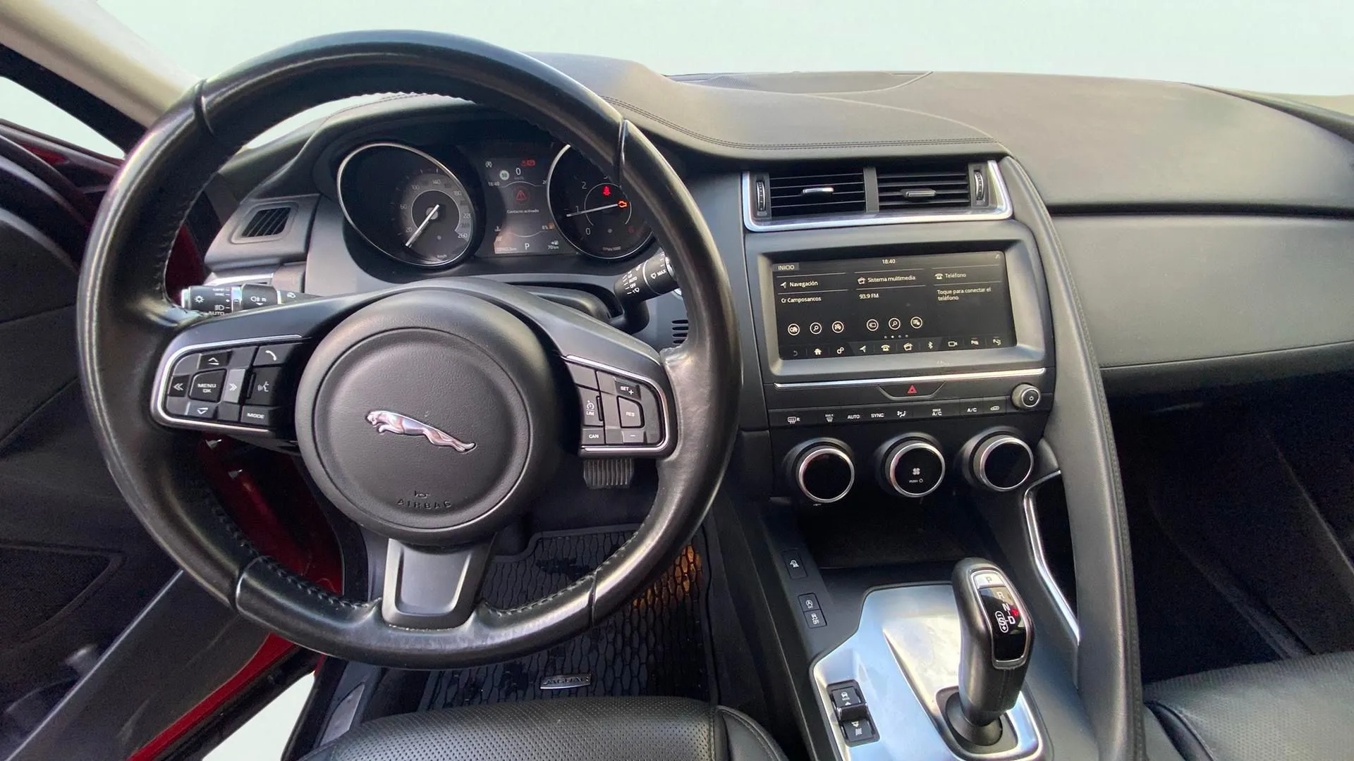 Jaguar E-Pace 2.0D SE 4WD - foto 12