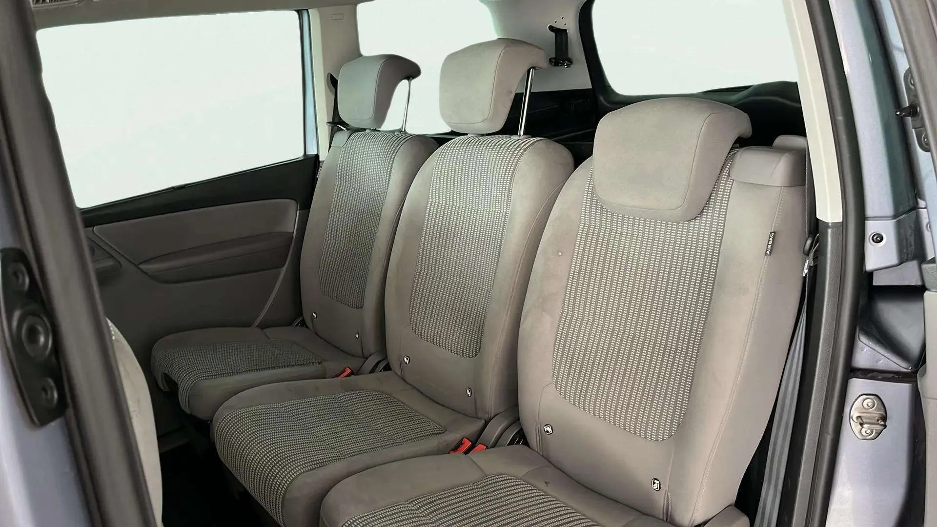 SEAT Alhambra 1.4 TSI DSG Style - foto 21