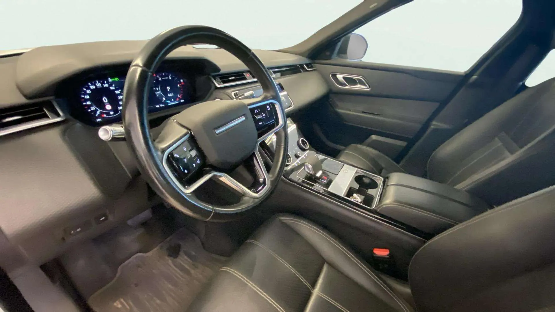 Land Rover Range Rover Velar 2.0D I4 4WD - foto 17