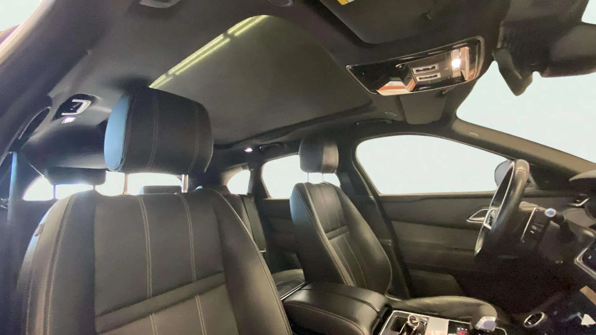 Land Rover Range Rover Velar 2.0D I4 4WD - foto 20