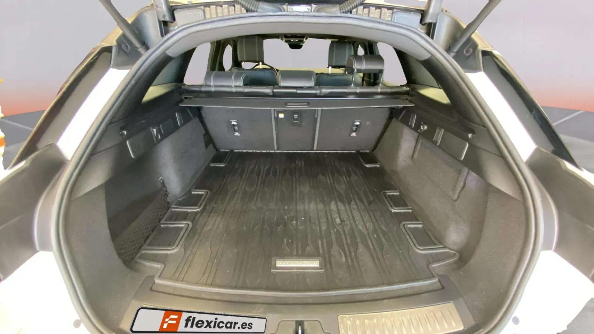 Land Rover Range Rover Velar 2.0D I4 4WD - foto 9