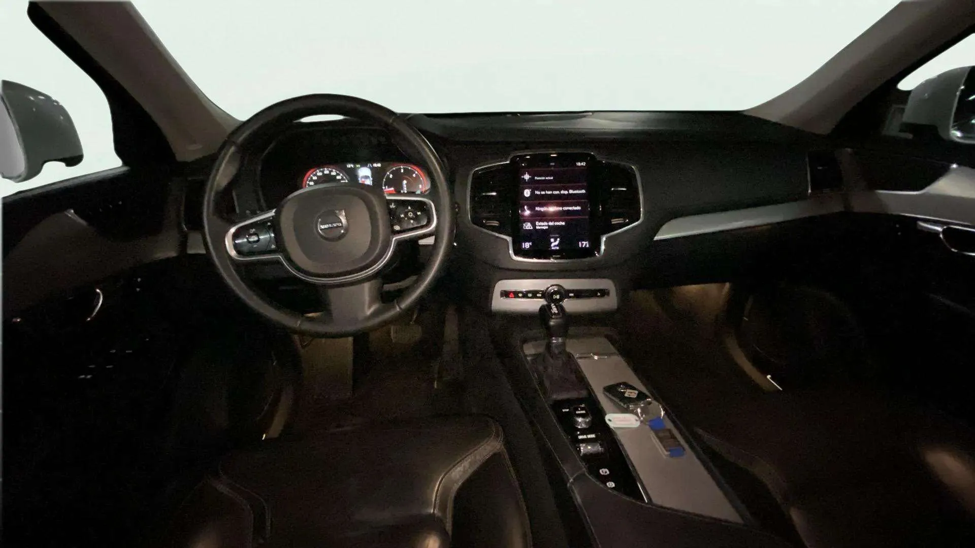 Volvo XC90 2.0 D4 Momentum - foto 11