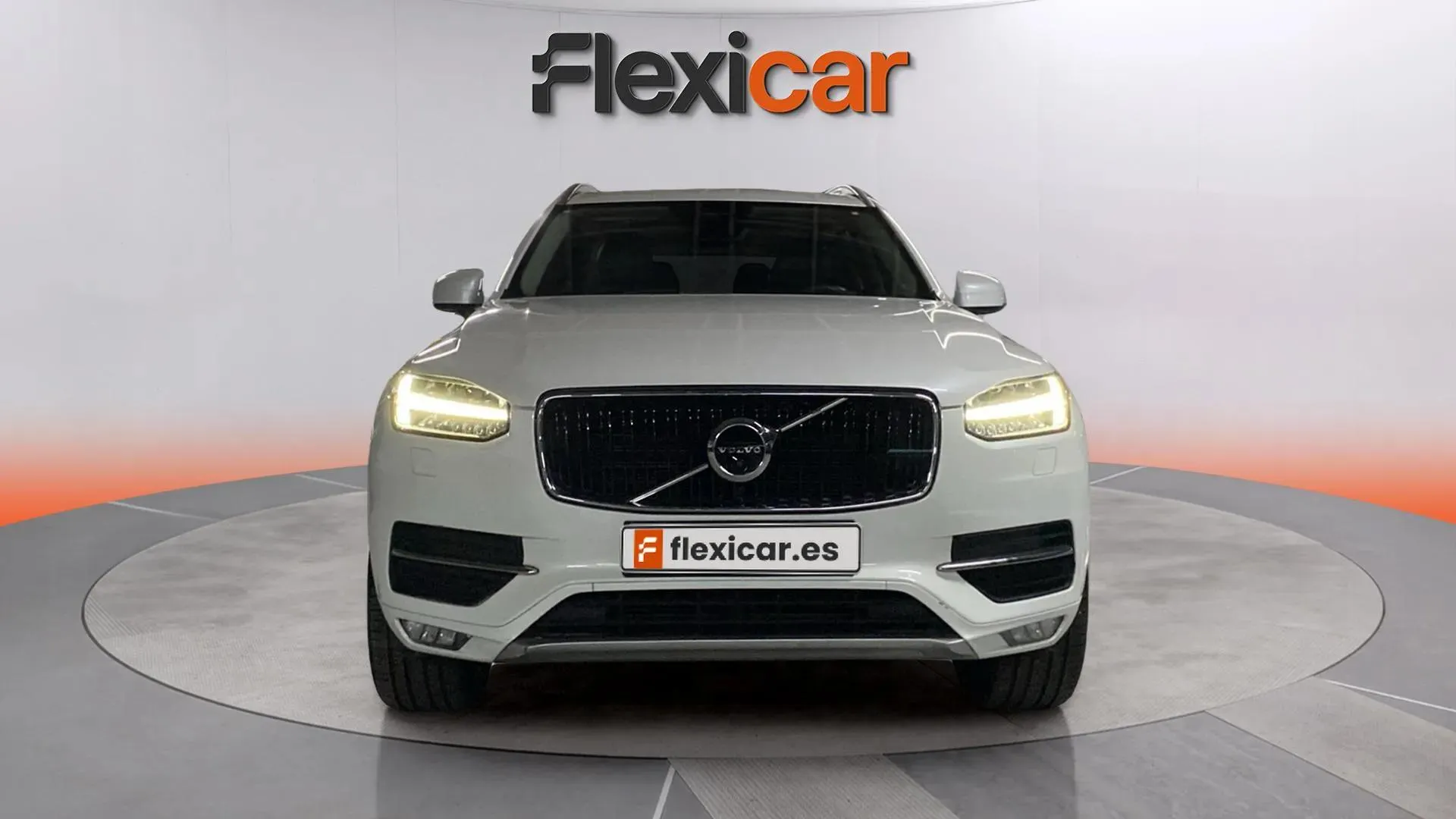 Volvo XC90 2.0 D4 Momentum - foto 2