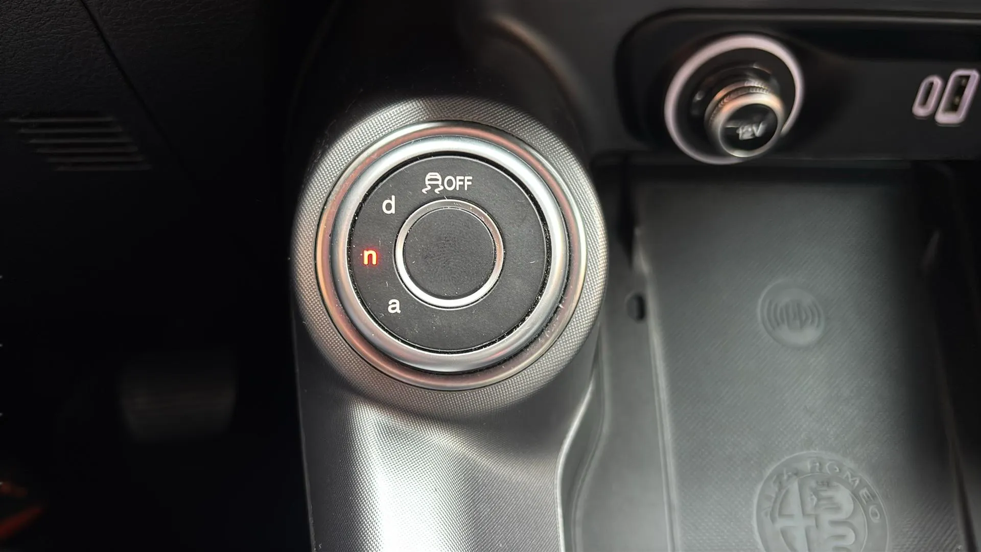 Alfa Romeo Tonale 1.5 MHEV Gasolina Sprint FWD - foto 20
