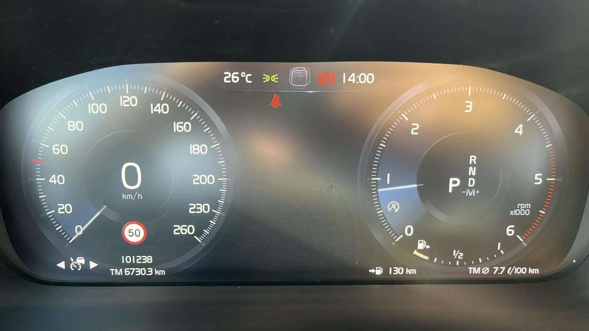 Volvo XC40 2.0 D3 AWD Business Plus - foto 10